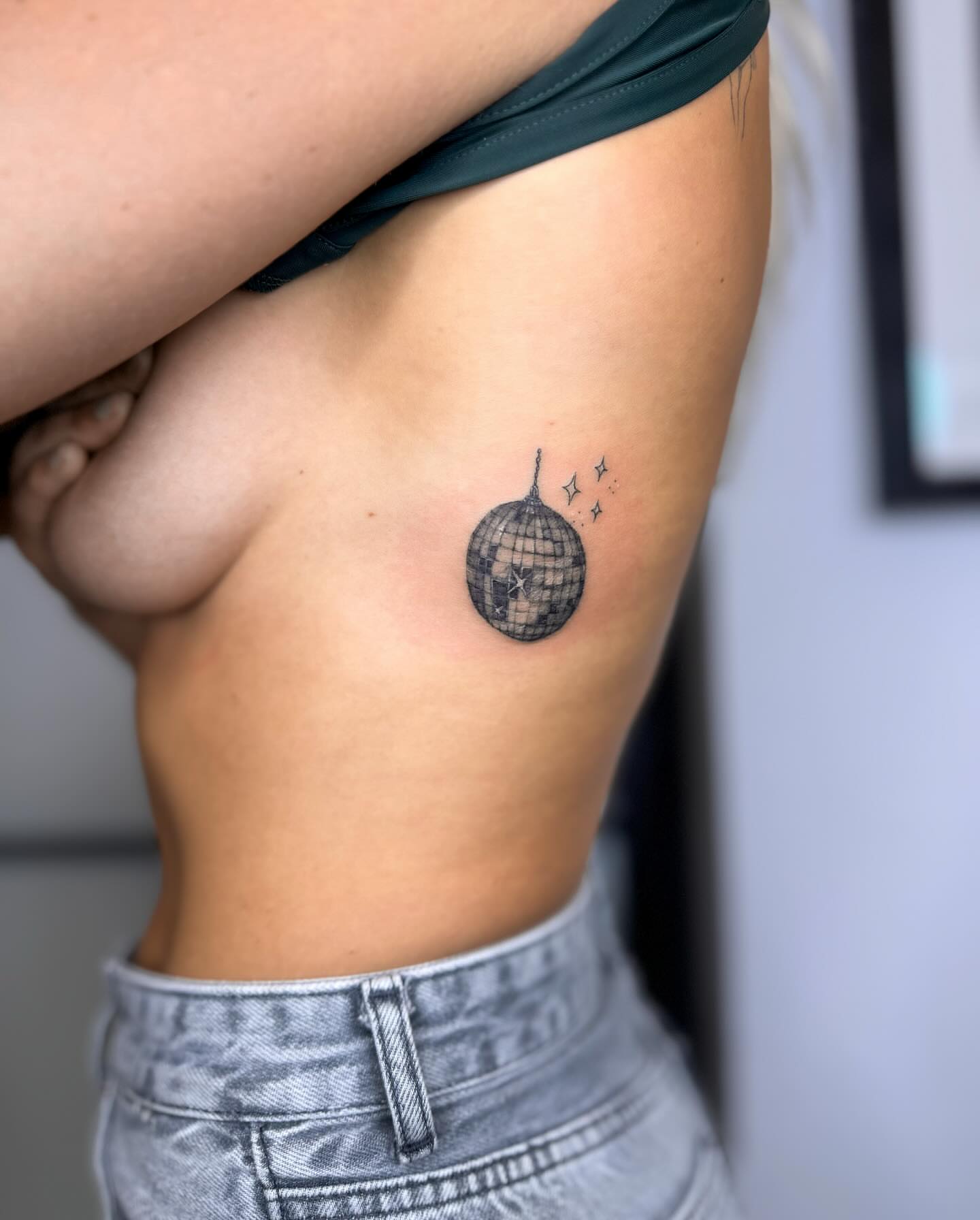 Tattoo by @natasharacheltattoos — black_and_grey