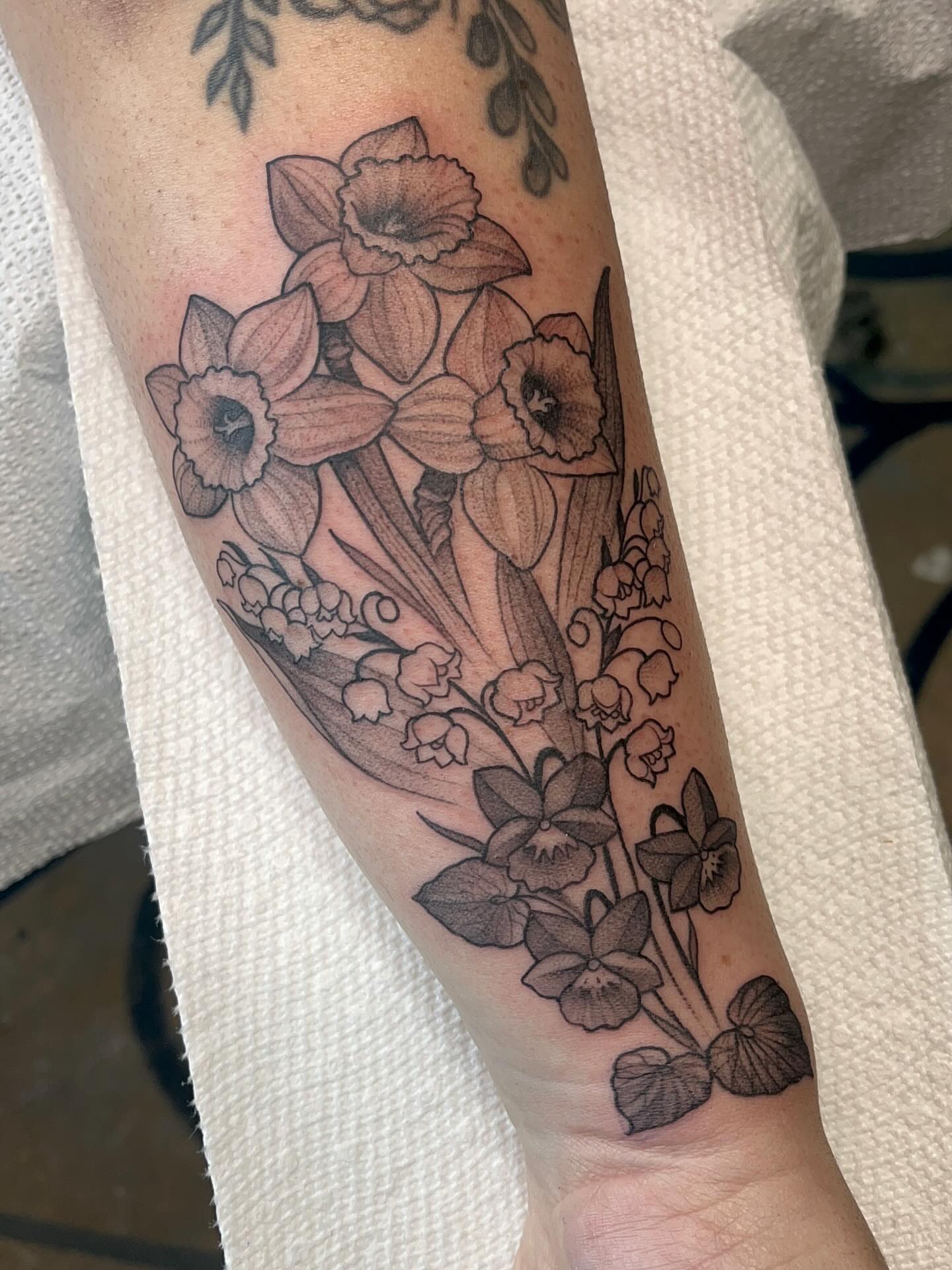 Tattoo by @samanthacastrovinci — black_and_grey