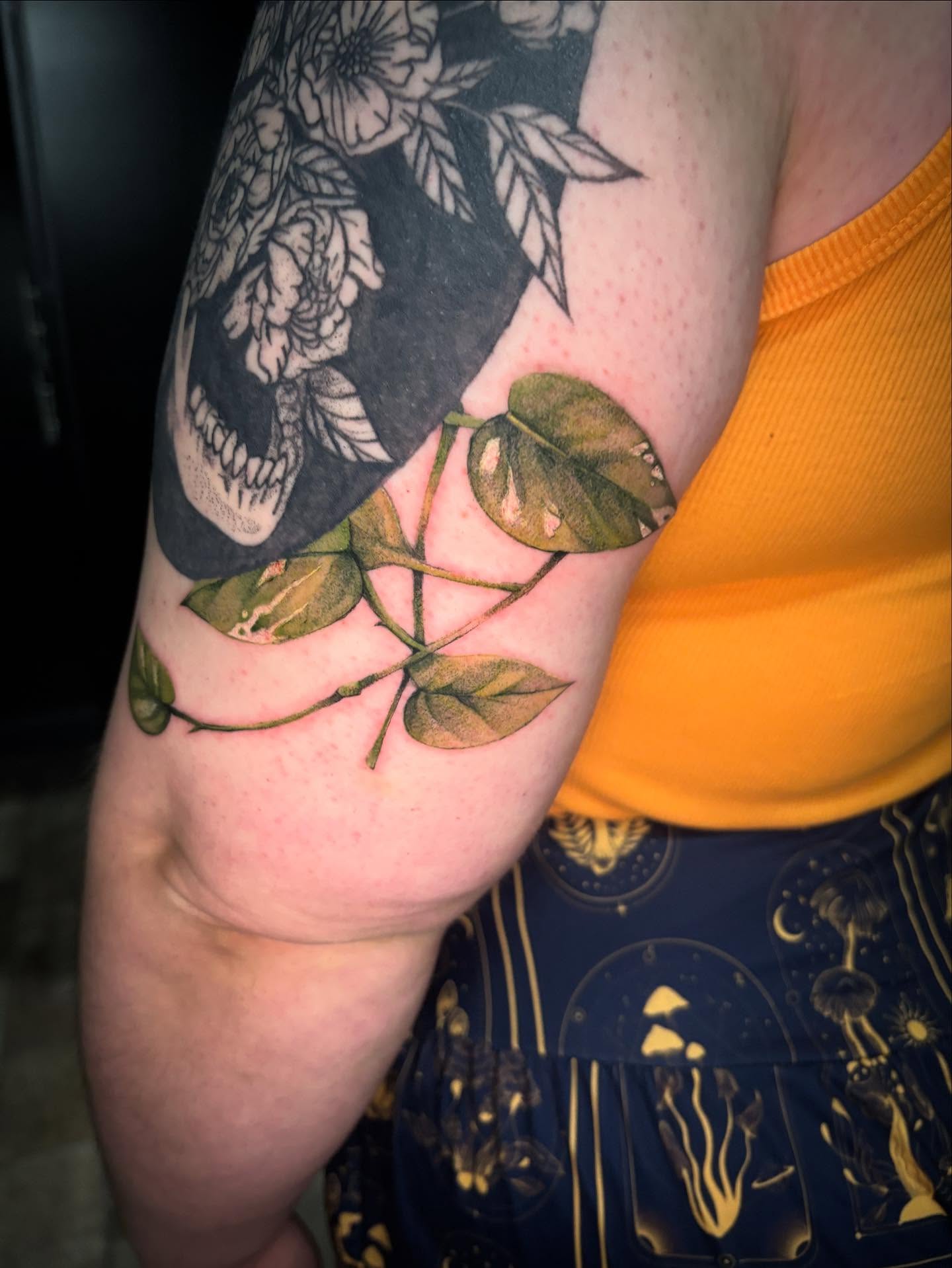 Skull and plant American traditional tattoo on the forearm by ✶ 𝓑𝓲𝓽𝓮𝓼𝓲𝔃𝓮𝓭 𝓘𝓷𝓴 ✶, Buford, Georgia