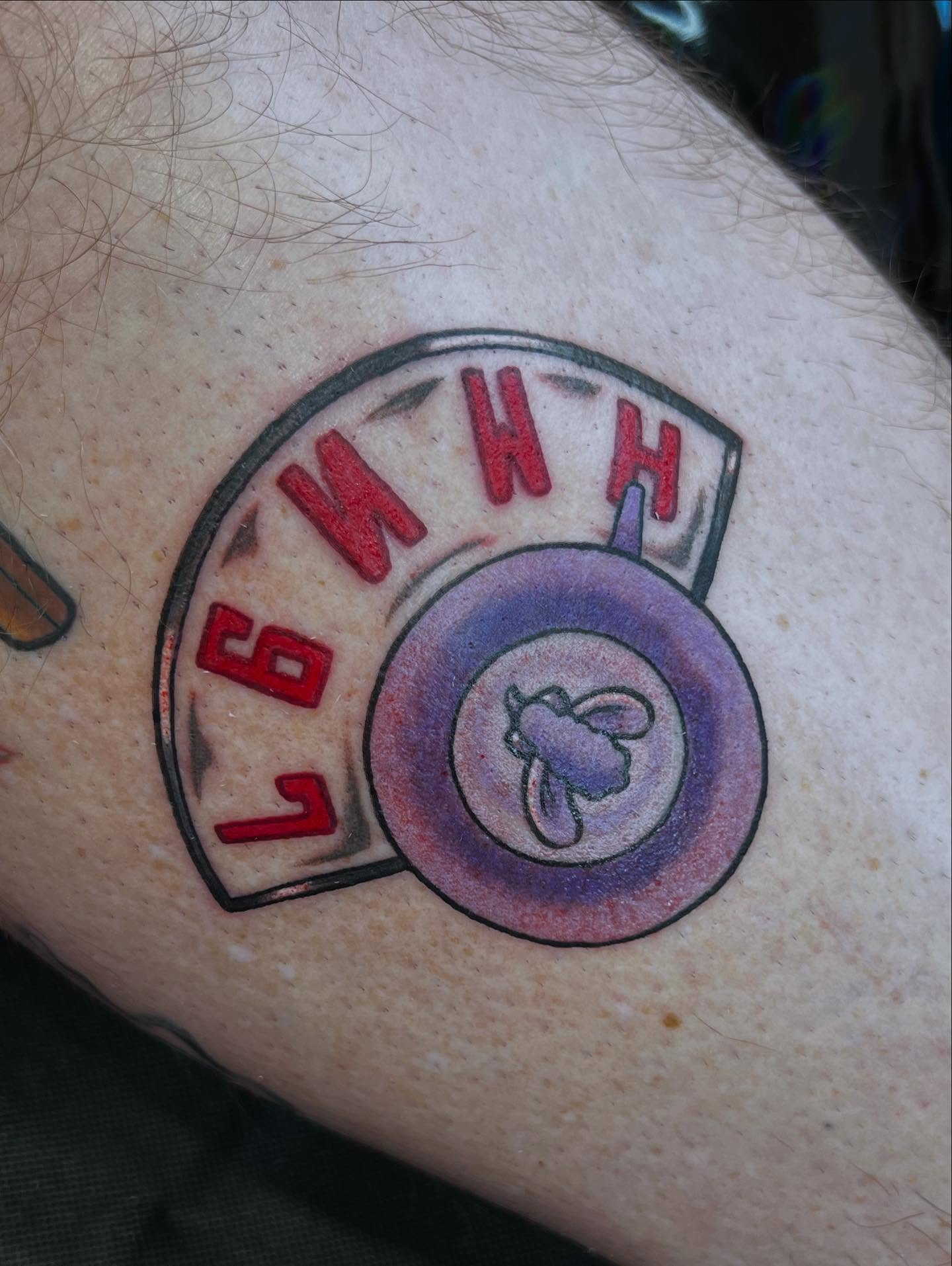 Tattoo by @xxsashafontainexx — american_traditional