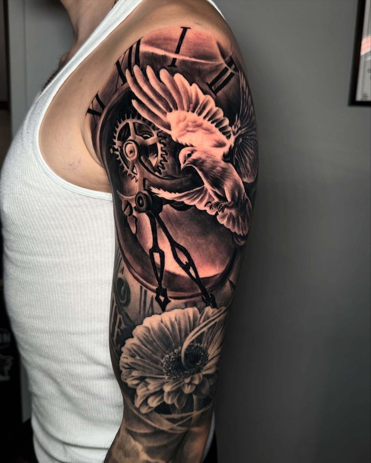 Tattoo by @arthurvolper — black_and_grey, realism