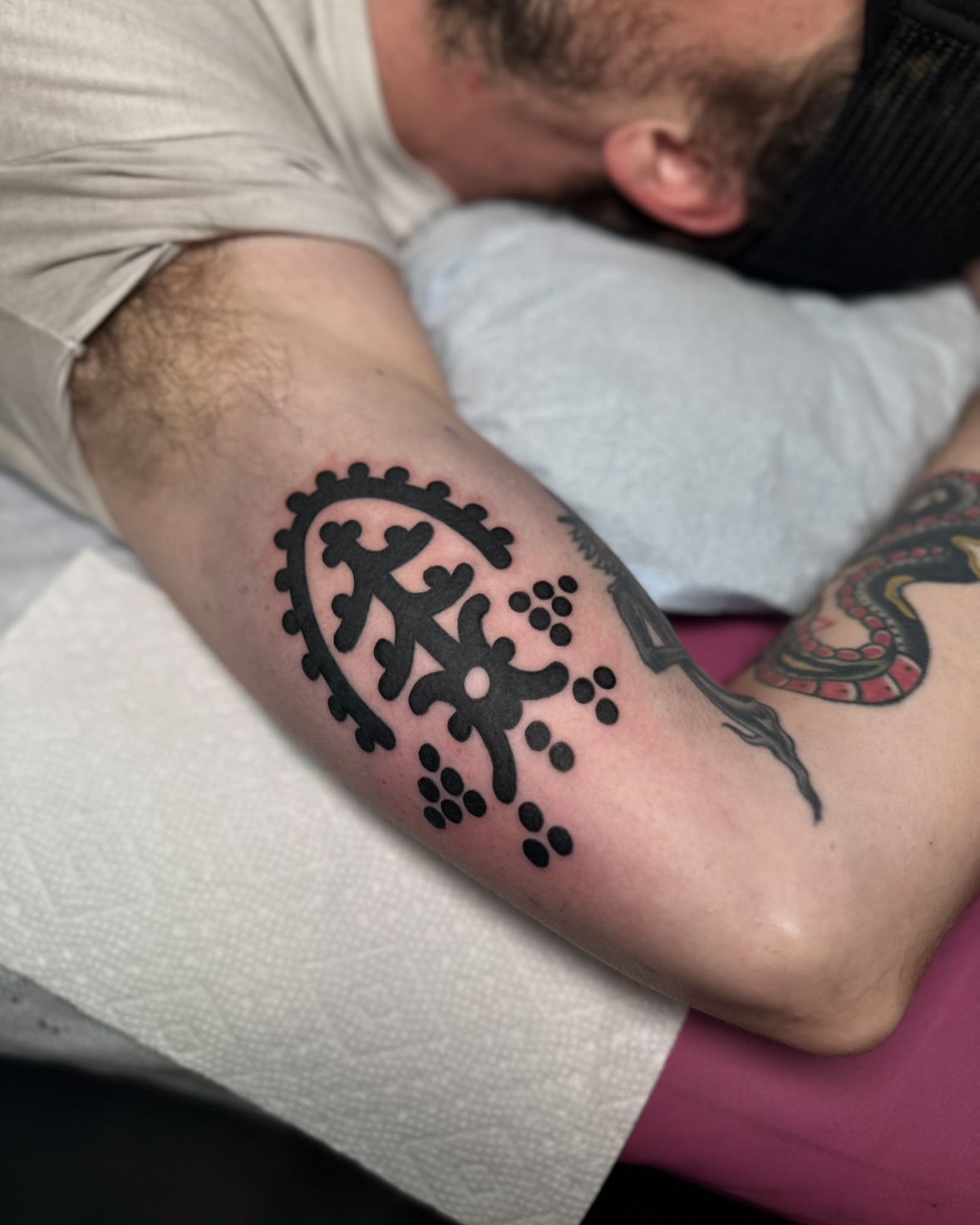 Geometric symbol black and grey tattoo on the forearm by ๐๐๐๐๐๐ผ๐ ๐๐ผ๐๐๐๐
