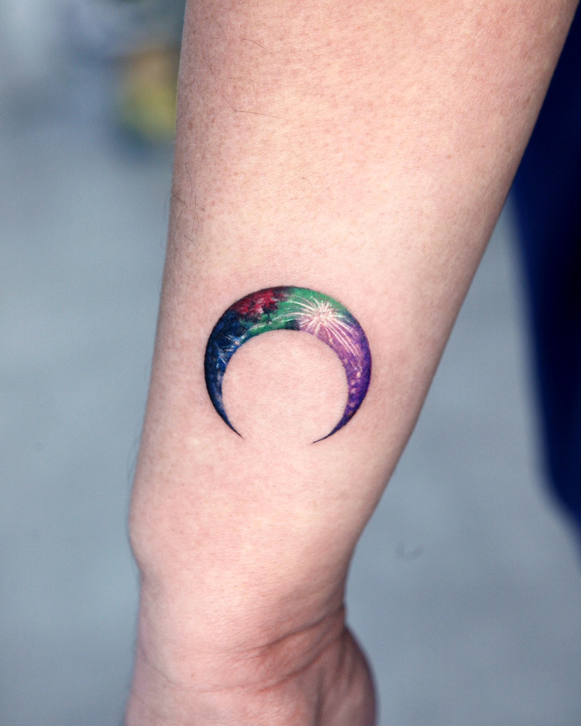 Tattoo by @tattooist_danha โ watercolor