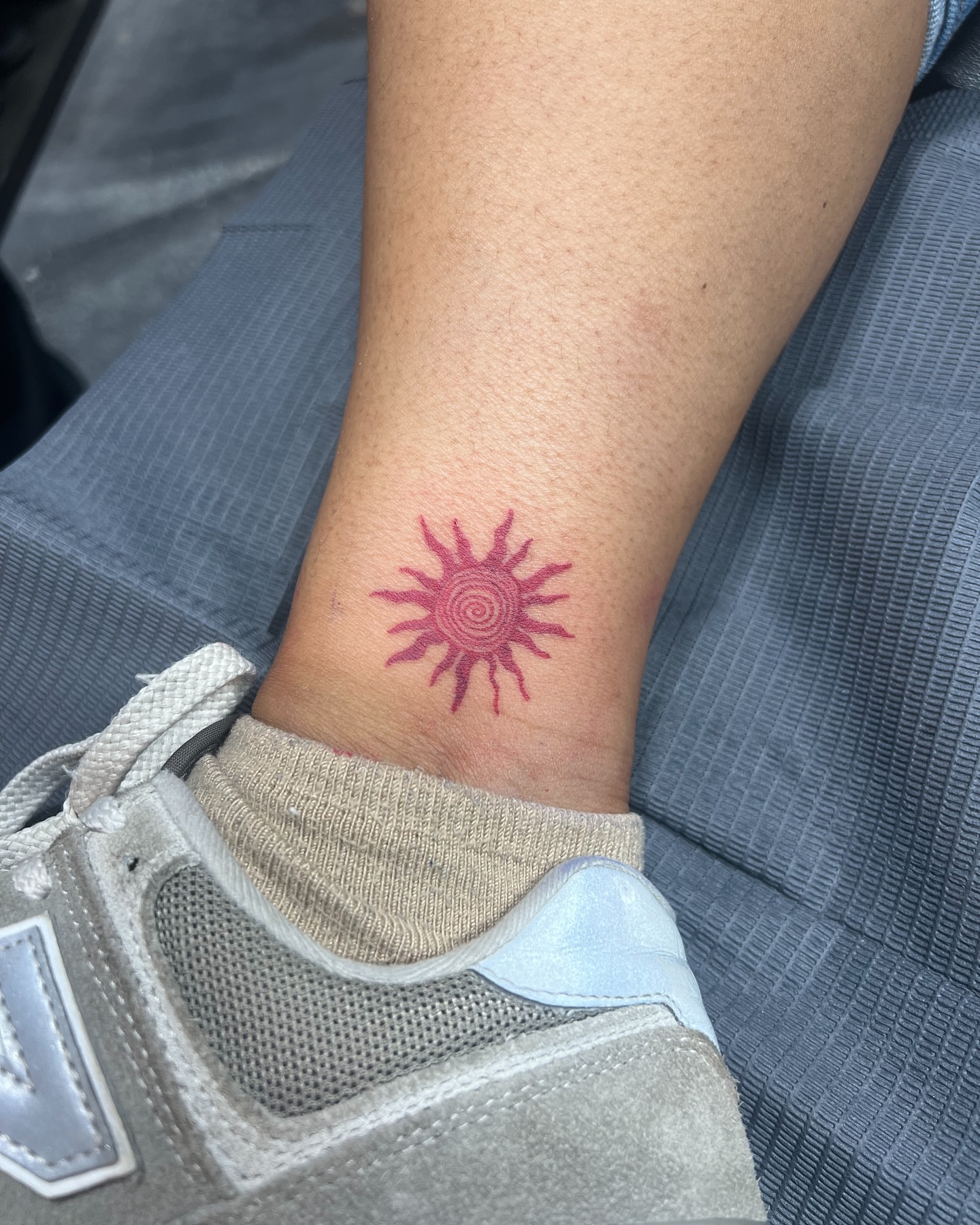 Tattoo by @candicoatedtattoos โ geometric