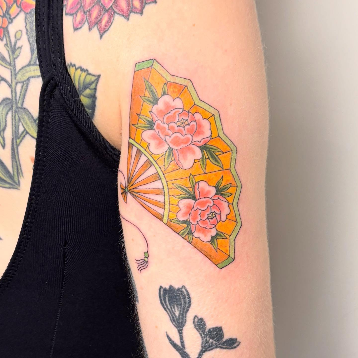 Tattoo by @flowers.for.all.occasions โ japanese_irezumi