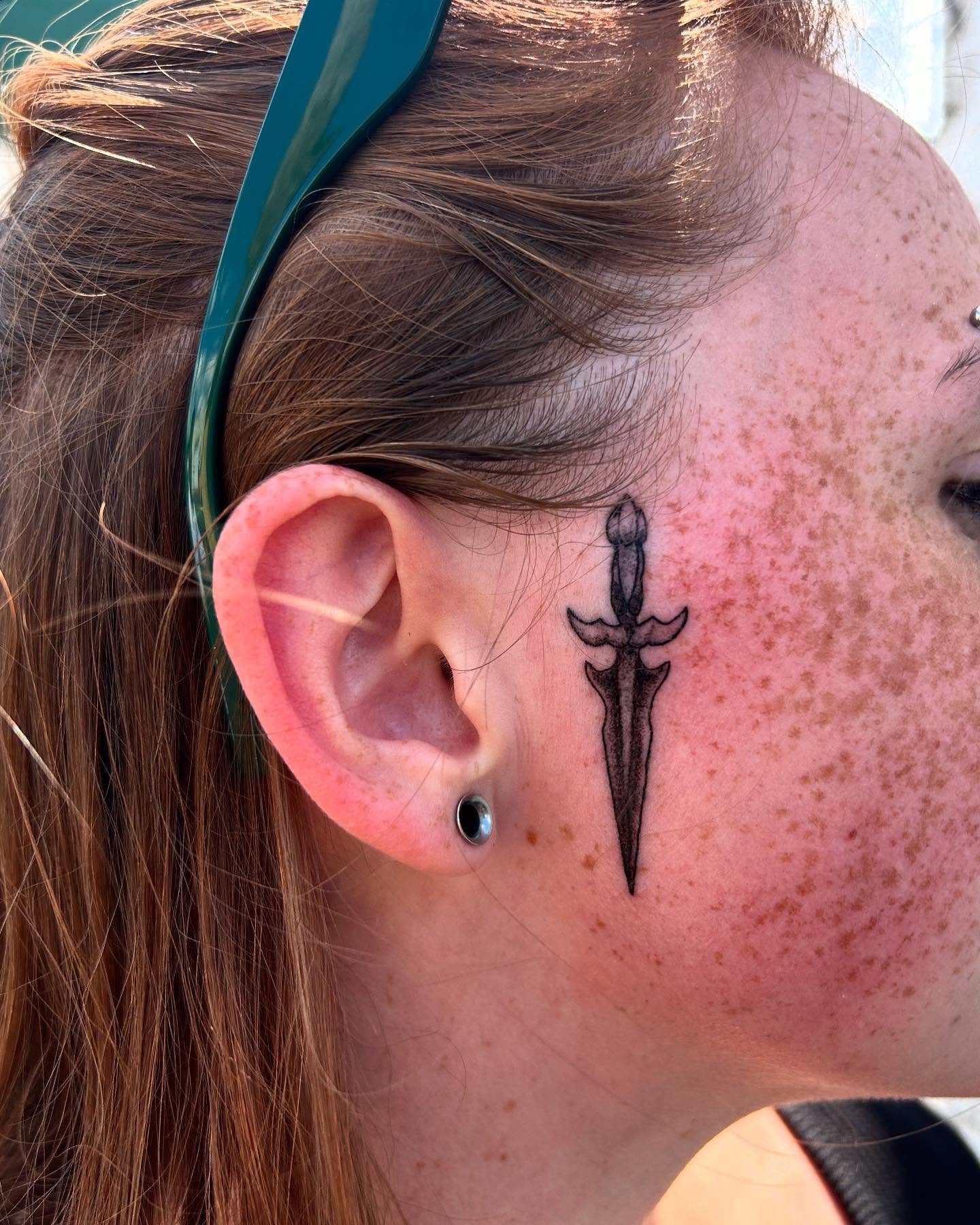 Tattoo by @maddiedoestattoos — black_and_grey