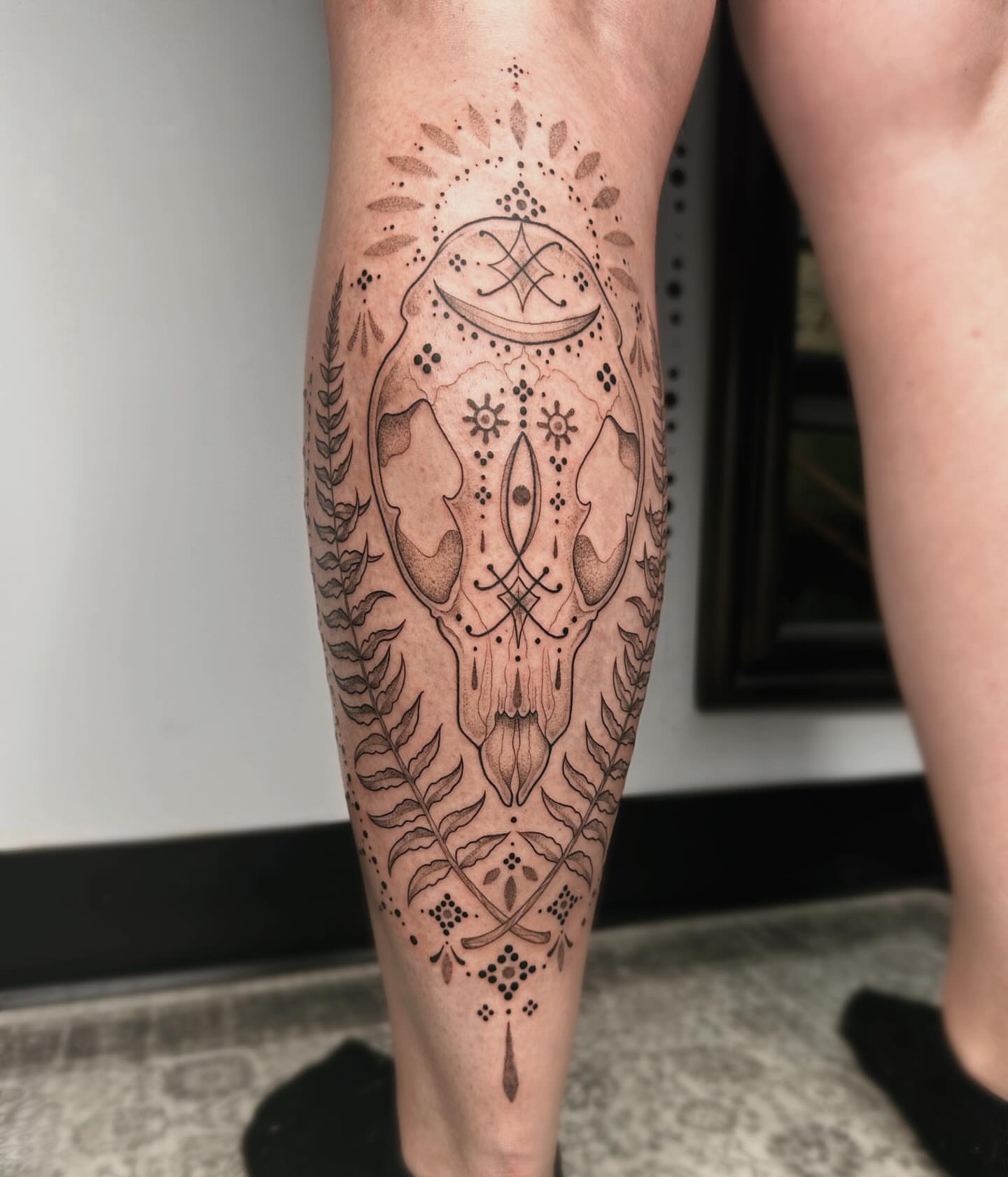 Tattoo by @mushrooomqueen — dotwork, geometric