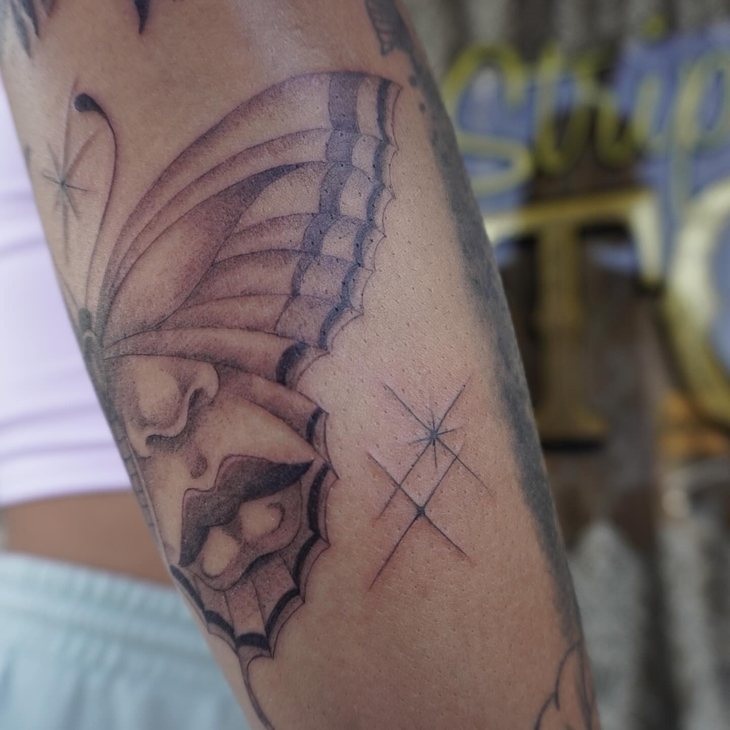 Tattoo by @adrian__tattoos — black_and_grey