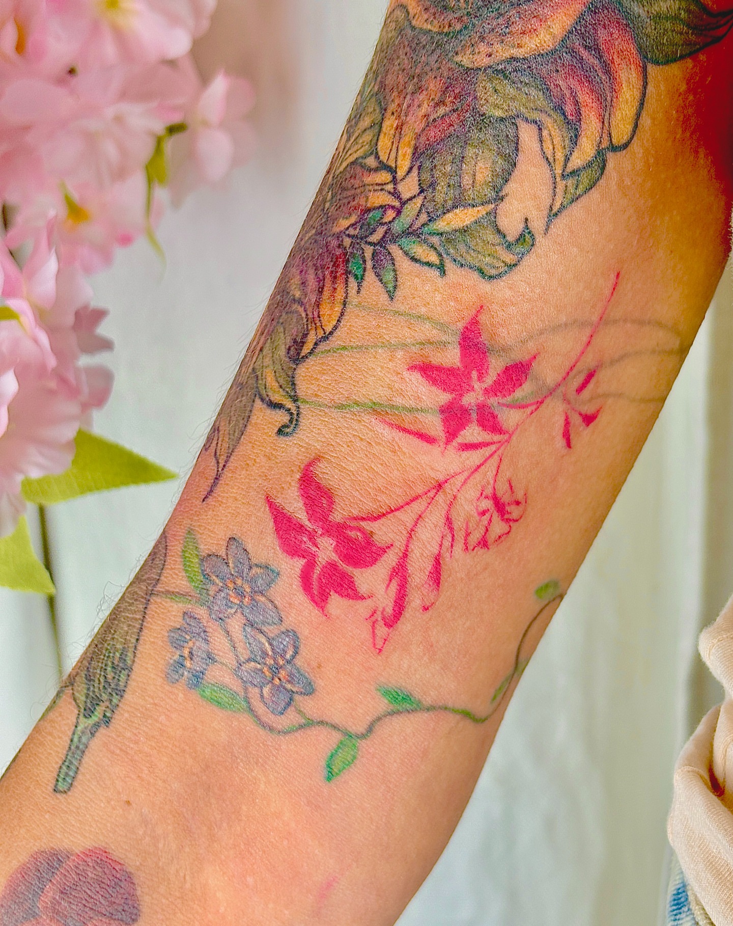 Tattoo by @sove_ink — new_school, watercolor