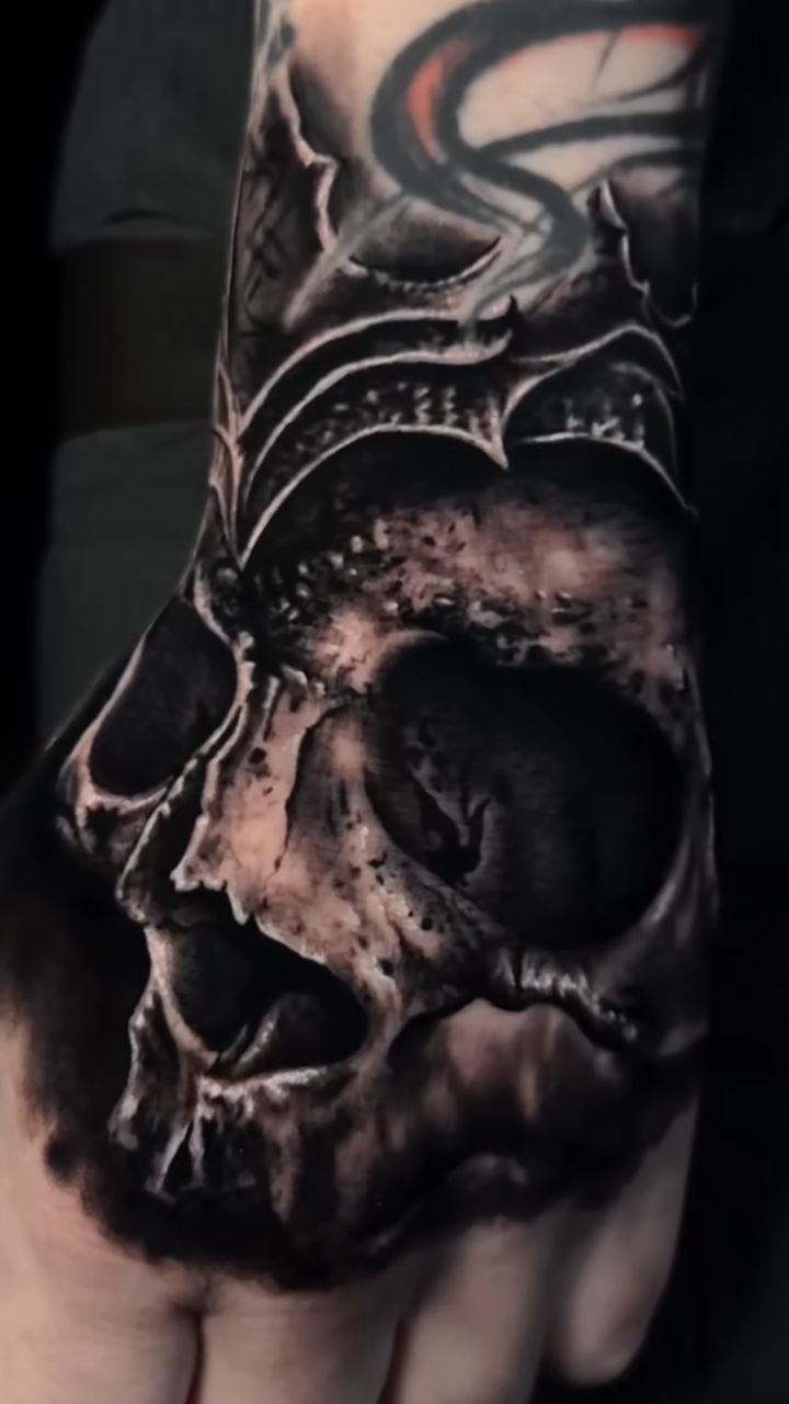 Skull with floral elements dark realism tattoo by ππ―ππ³π¦π° πππͺπ¬π«π±