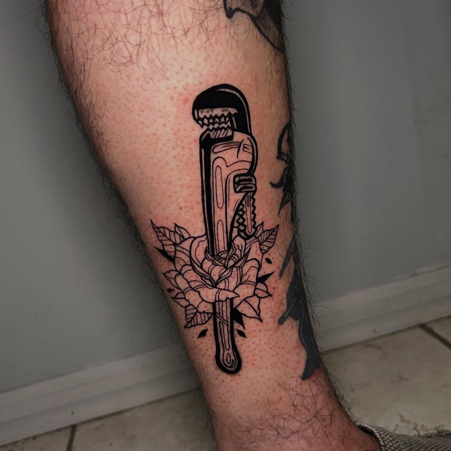 Tattoo by @spikes.and.daisies — american_traditional, black_and_grey