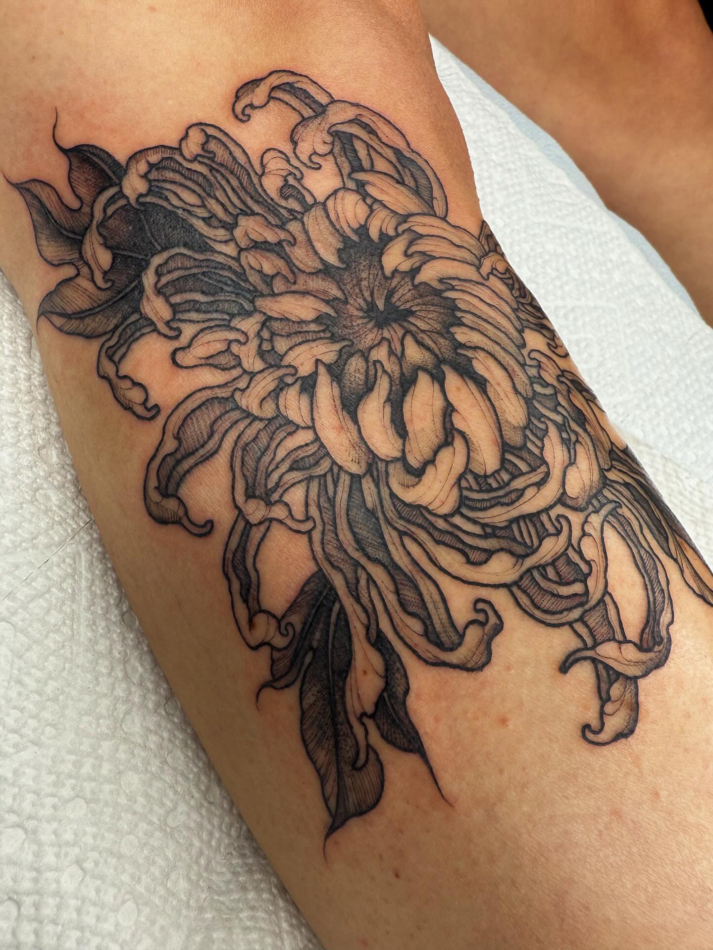 Tattoo by @cattblacktattoo β black_and_grey
