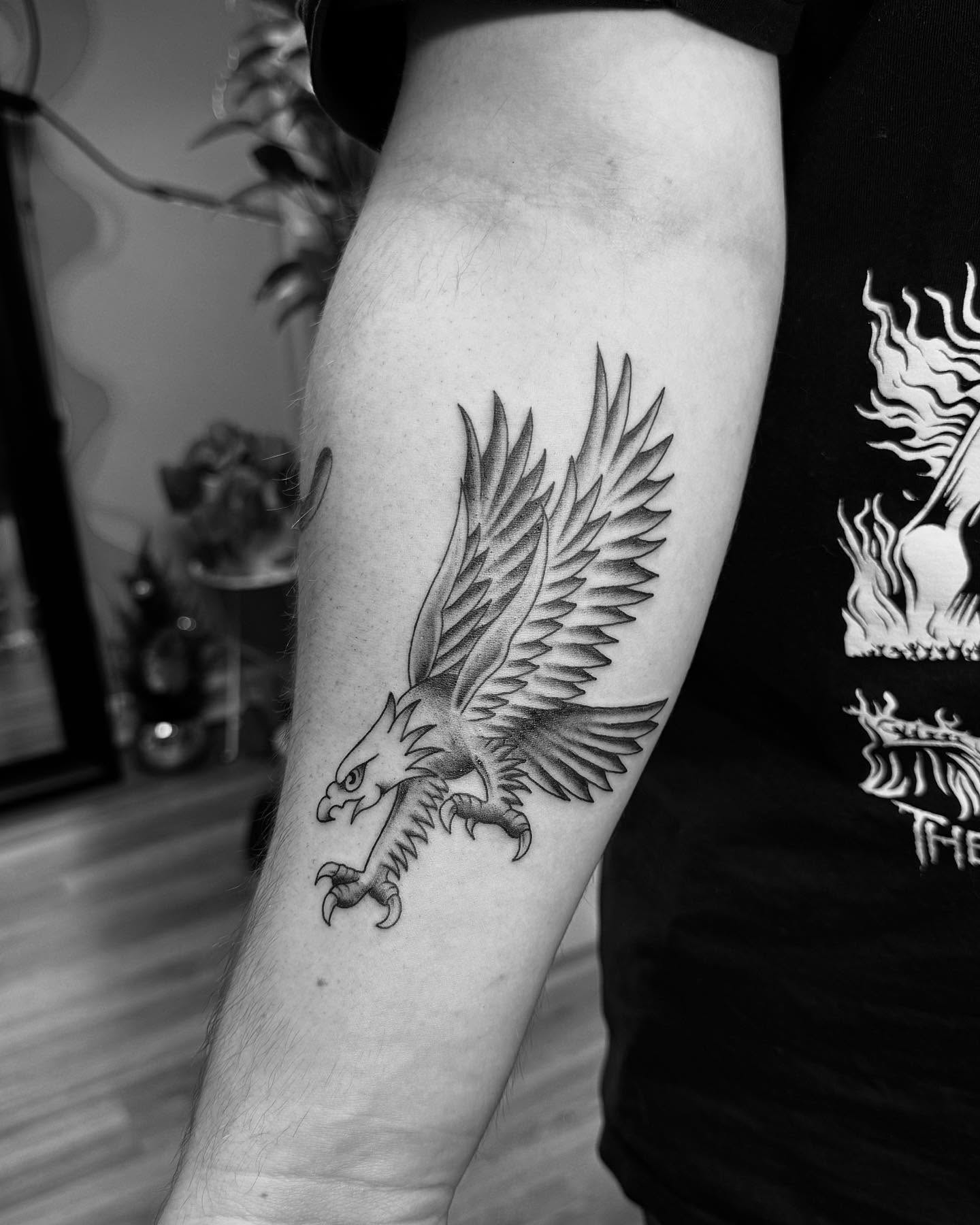 Tattoo by @bethanymorgan_tattoos — black_and_grey