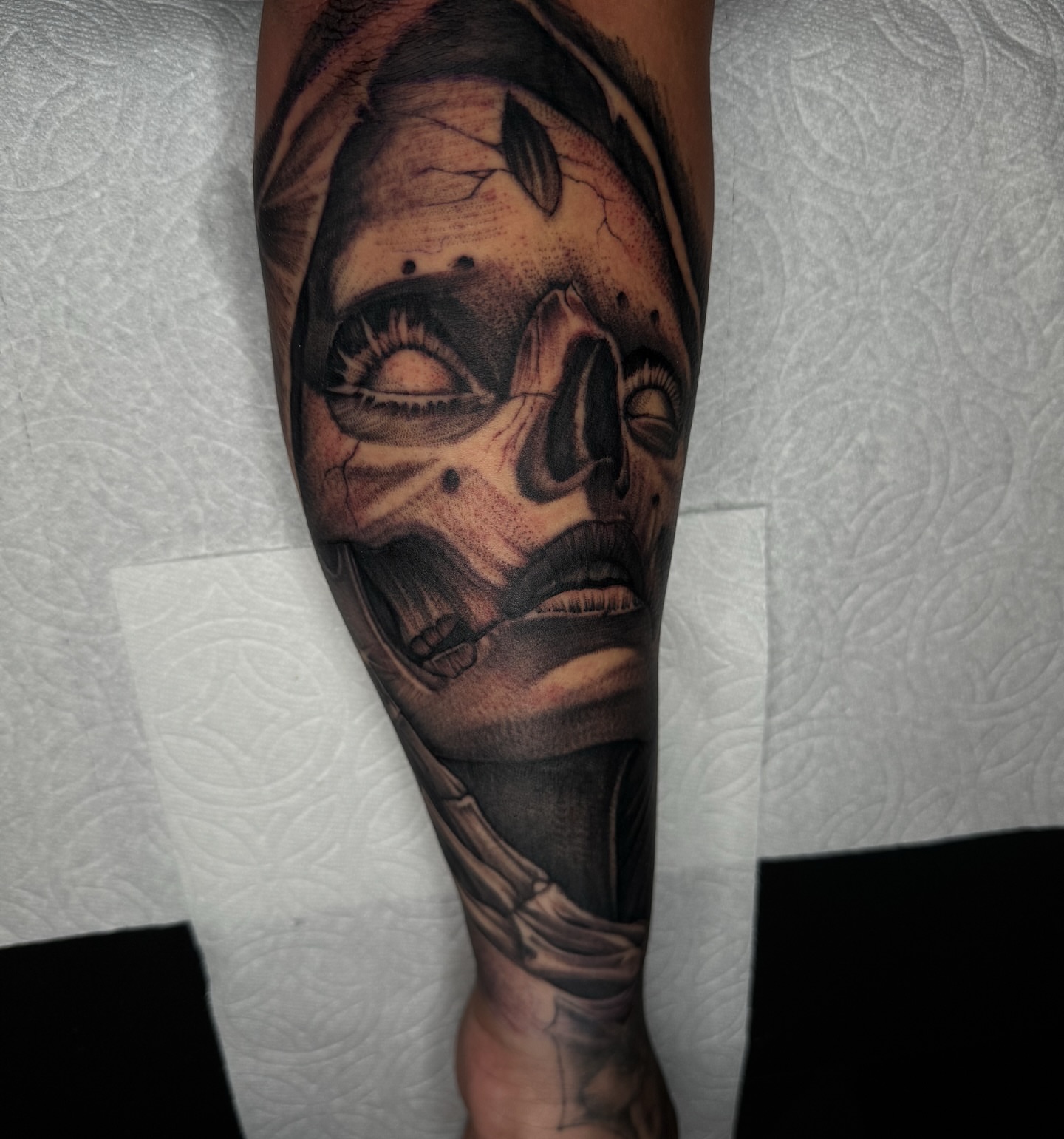 Skull realism tattoo on the forearm by Gabah🌹