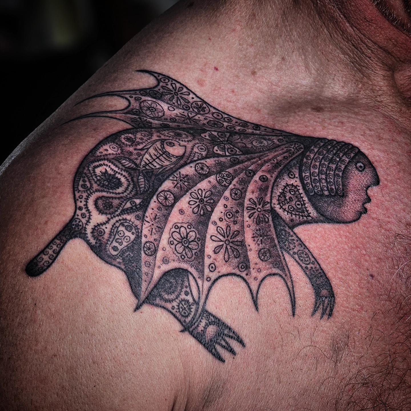 Tattoo by @doveandtoad — black_and_grey