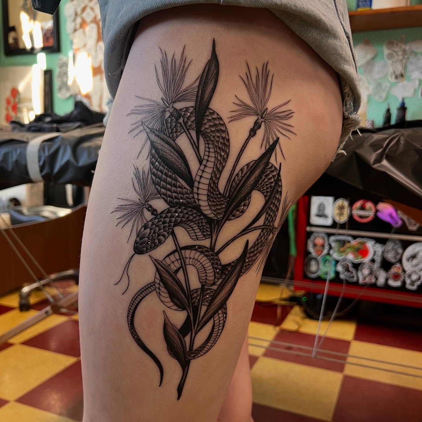 Tattoo by @molliecooltattoos — black_and_grey