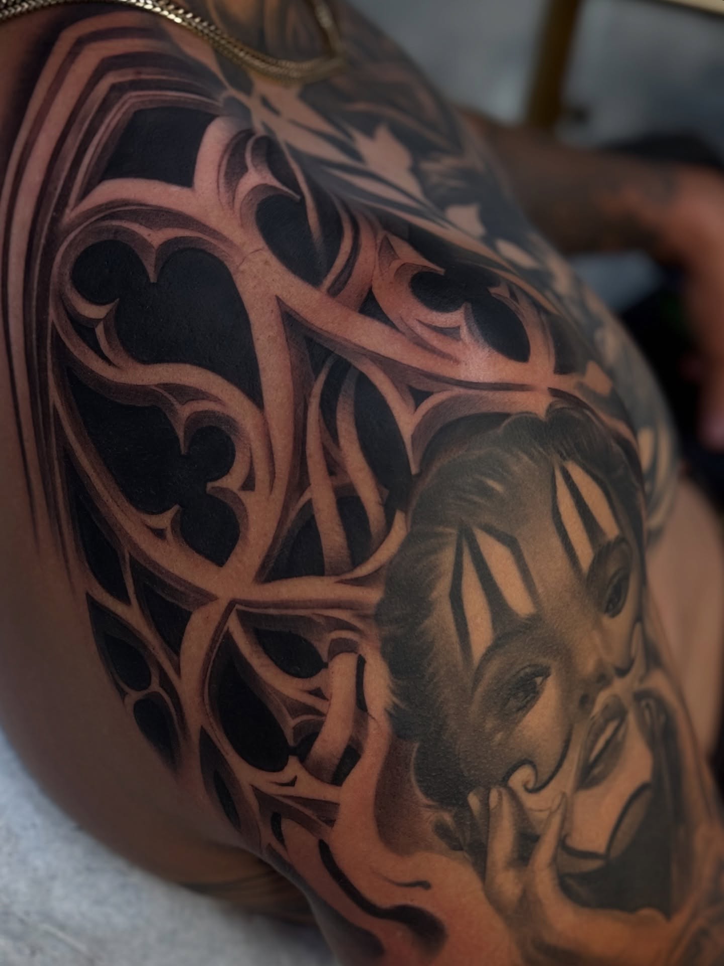 Woman's face geometric tattoo on the shoulder by 🇵🇭Joseph Passion