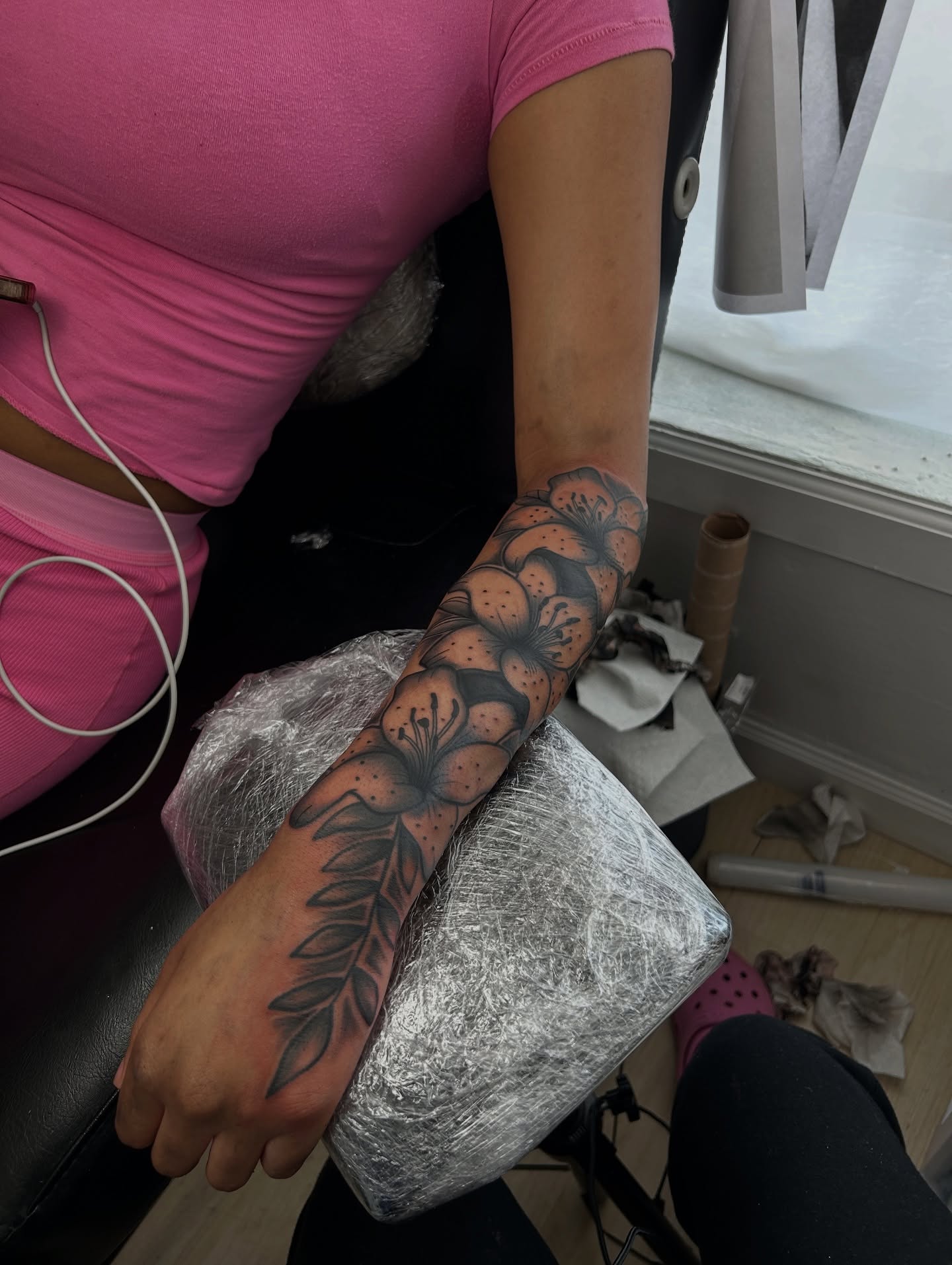 Tattoo by @nylainkedyou — dotwork