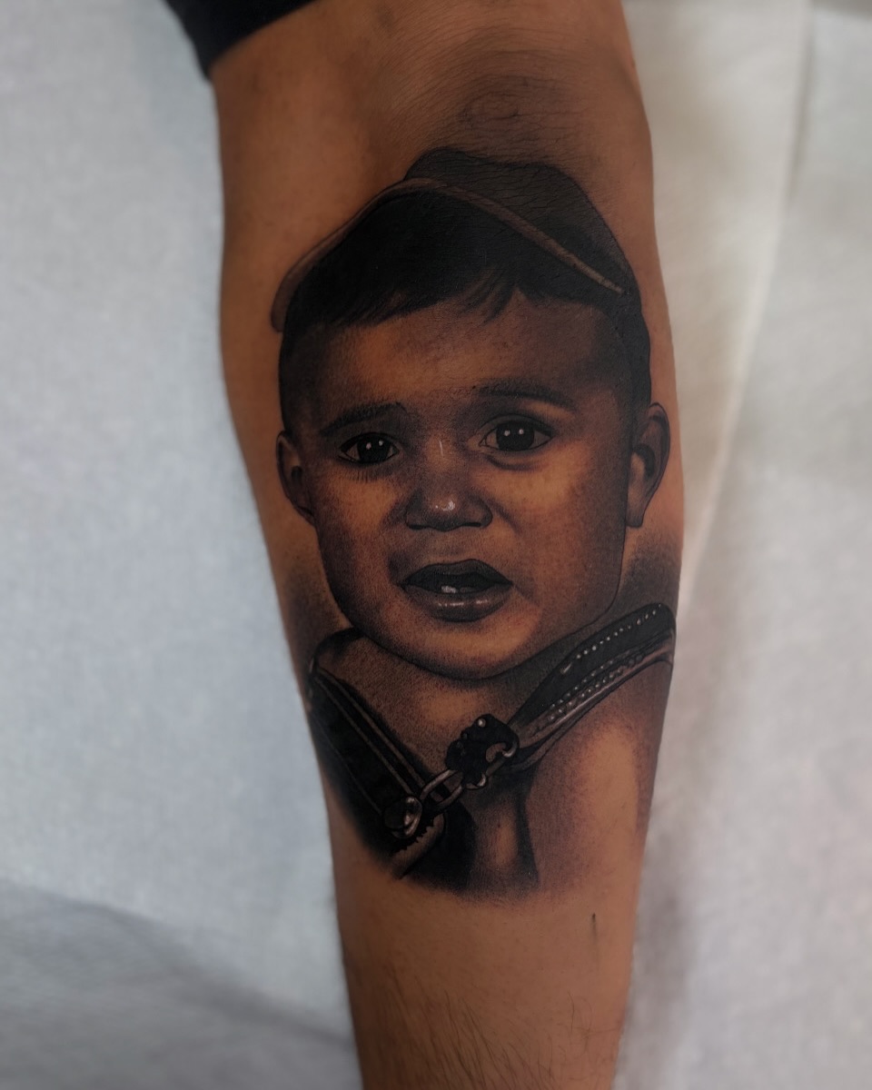 Child with gag realism tattoo on the forearm by 𝖃𝖆𝖛𝖎𝖊𝖗 𝕬. 𝕾𝖆𝖑𝖎𝖓𝖆𝖘