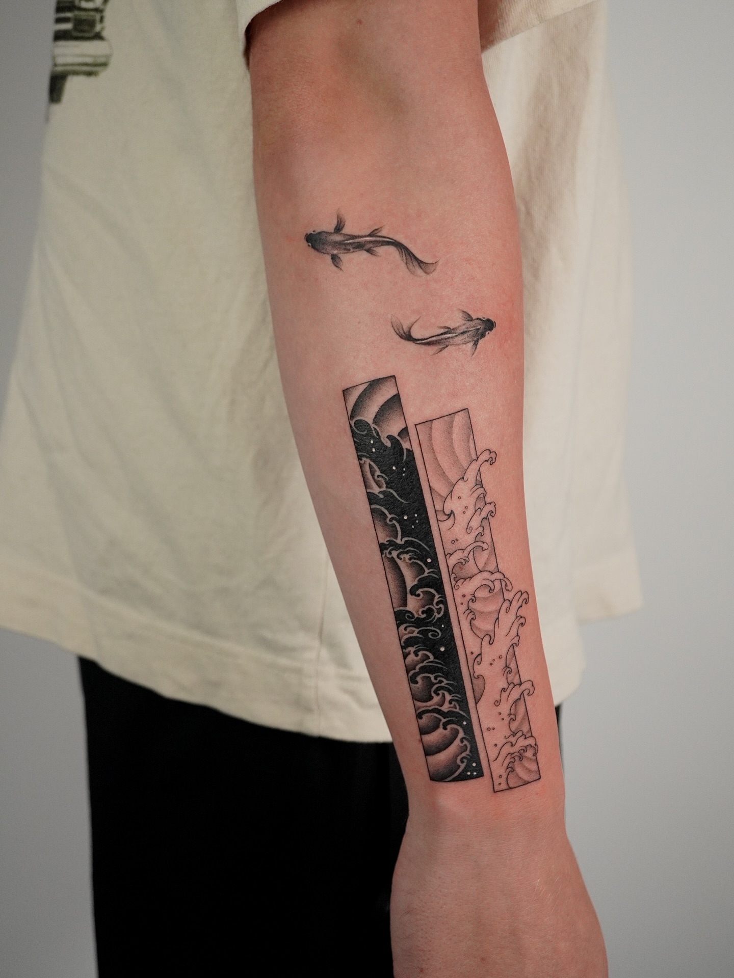 Tattoo by @153cm_tattoo — black_and_grey, geometric
