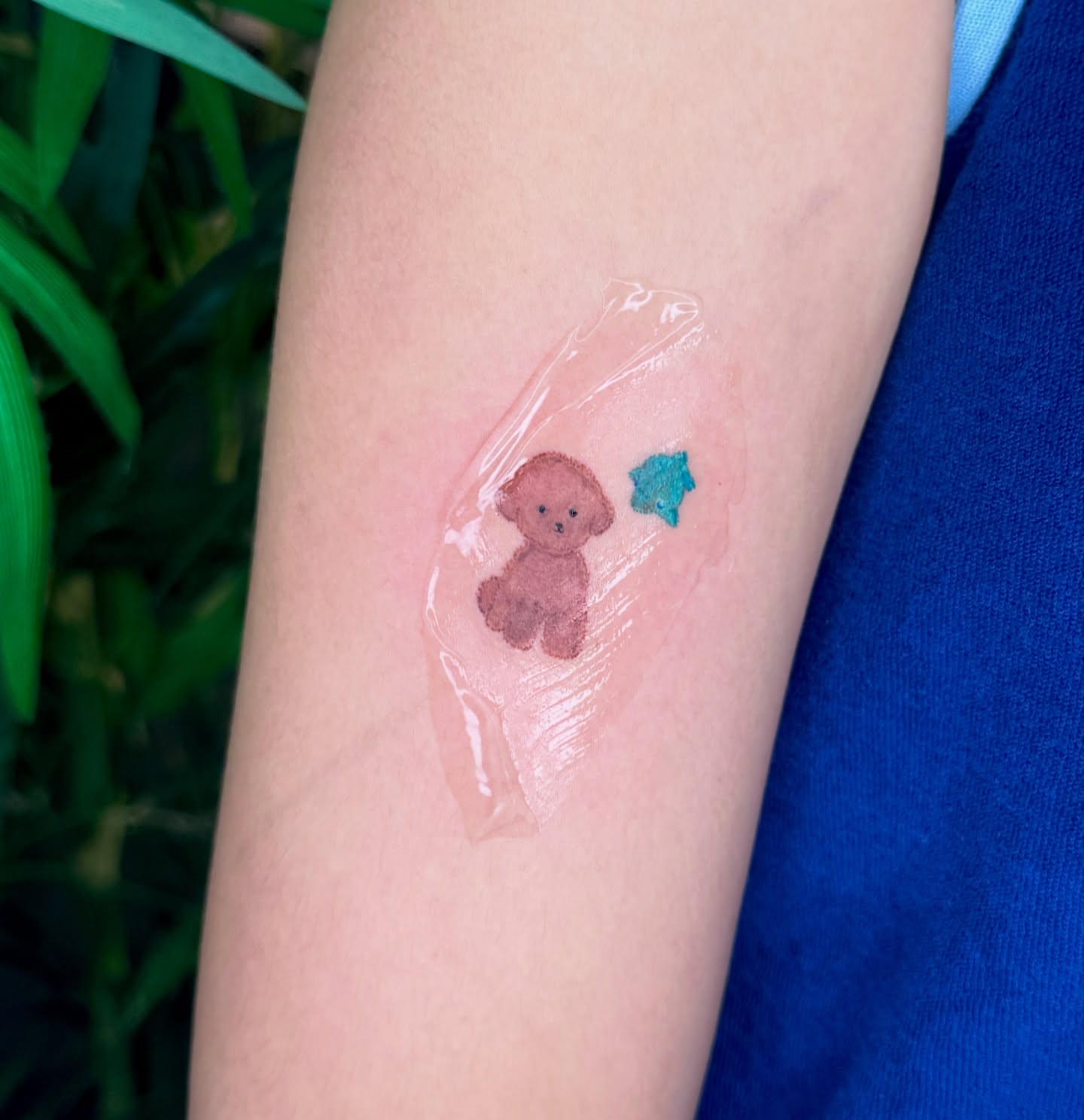 Teddy bear dotwork tattoo on the forearm by Yez tattoo