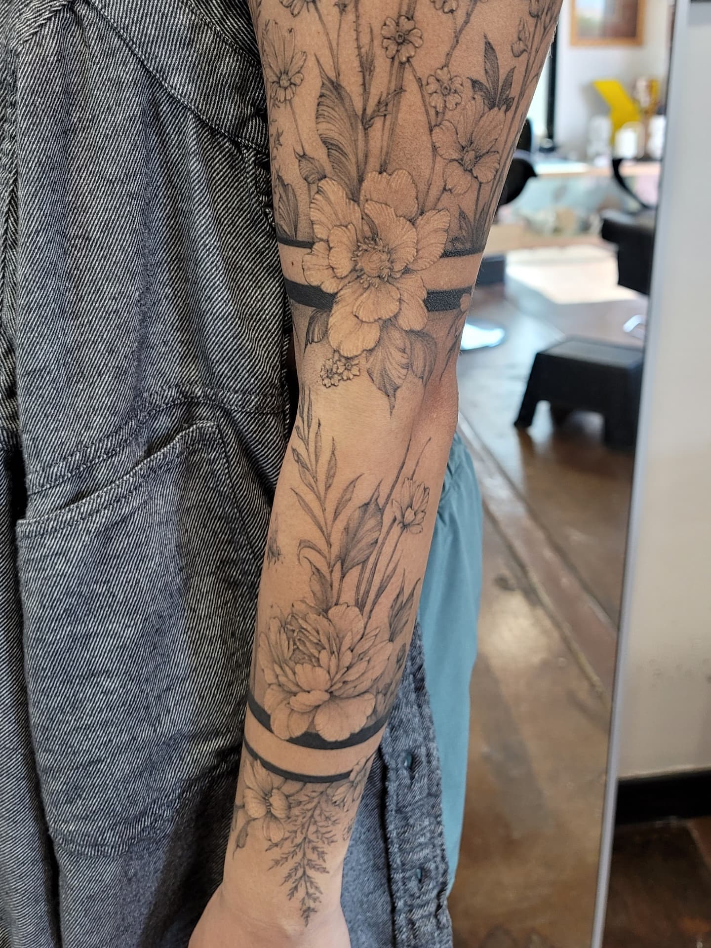 Tattoo by @asparagusnightmare — black_and_grey