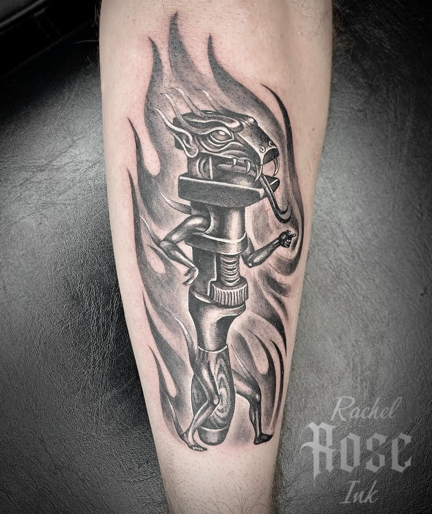 Robotic dragon realism tattoo on the forearm by 𝑅𝒶𝒸𝒽𝑒𝓁 𝑅𝑜𝓈𝑒 🌹