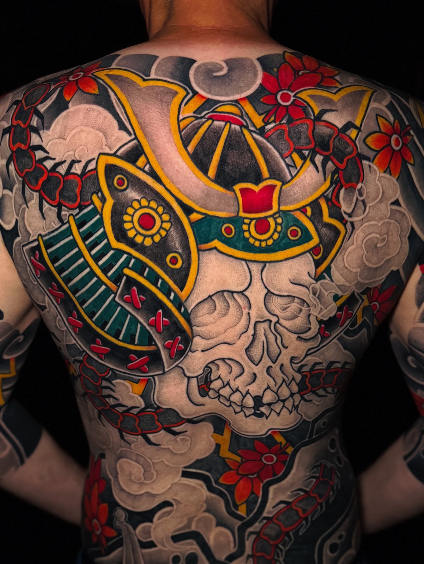 Skull with samurai helmet American traditional tattoo on the back by ๐๐๐๐พ๐ - (่พ็ๅ
)