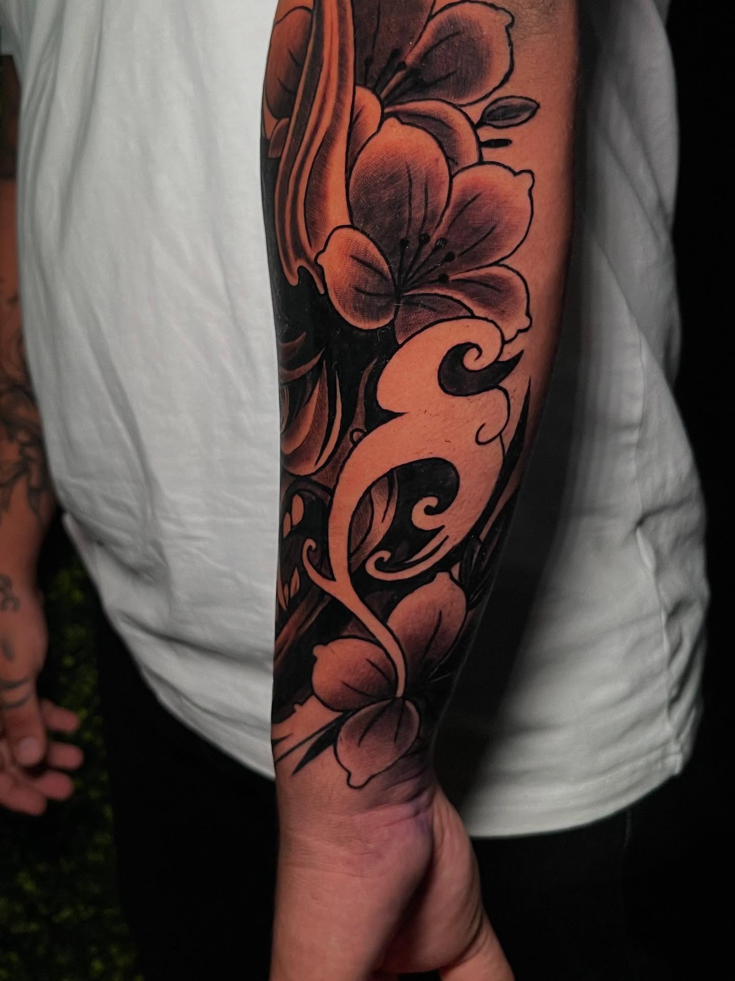 Tattoo by @wargski โ black_and_grey