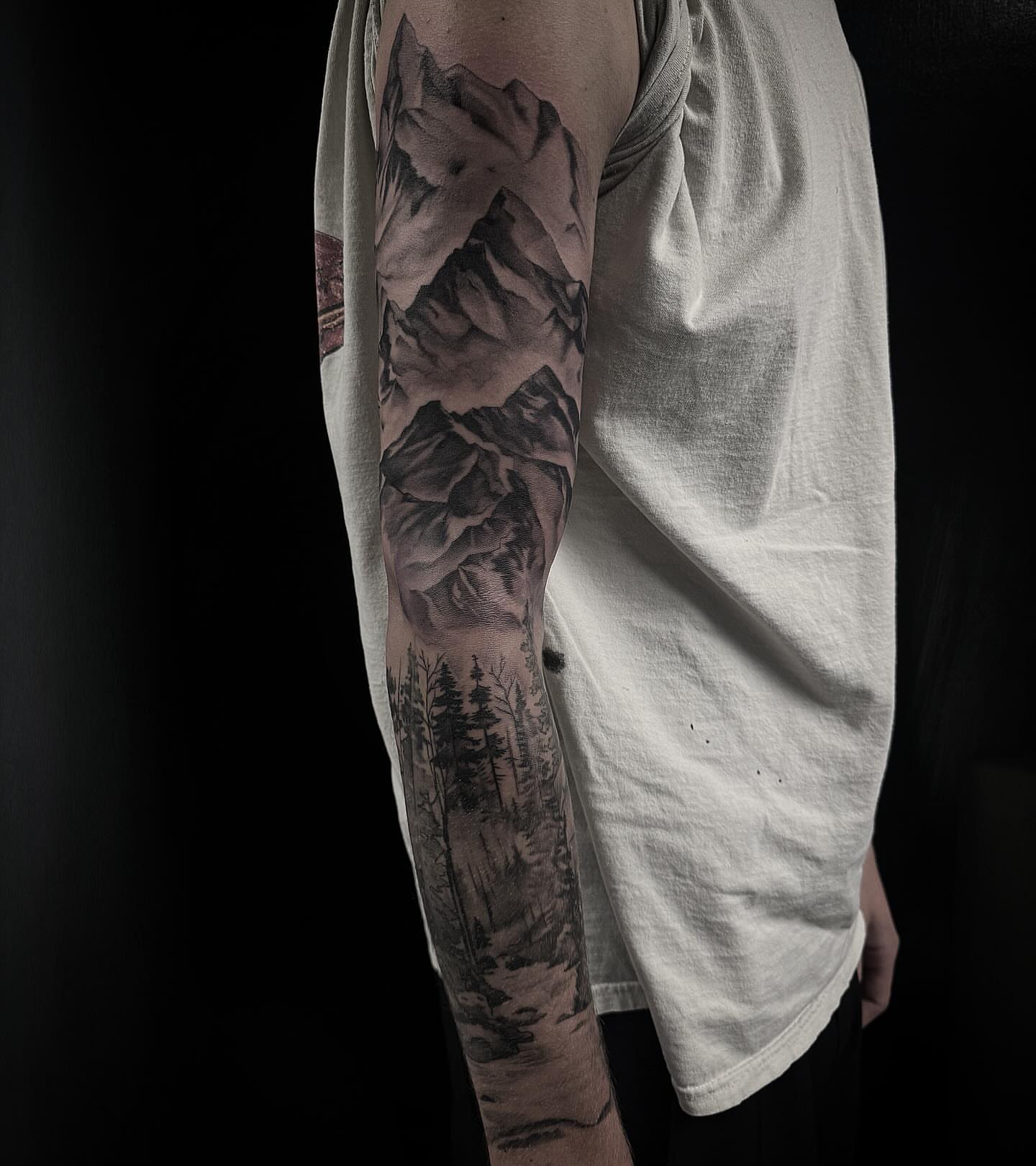 Tattoo by @bethanxvii — black_and_grey, realism