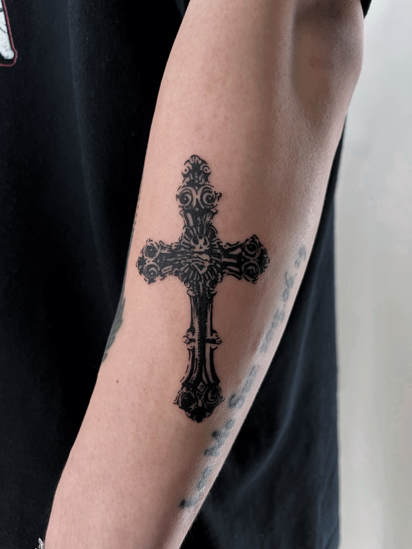 Tattoo by @michelleyoon_ttt — black_and_grey