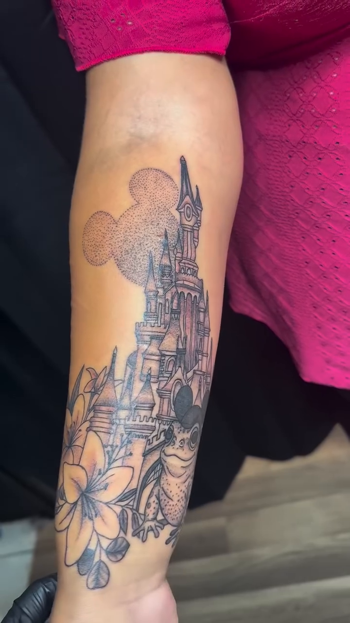 Tattoo by @emprintedd β realism, black_and_grey