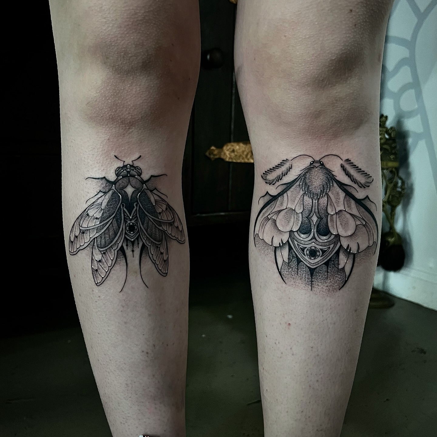 Tattoo by @rachktattoo — dotwork, realism