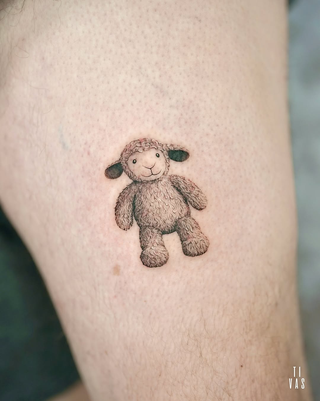 Tattoo by @tivas — realism, fine_line