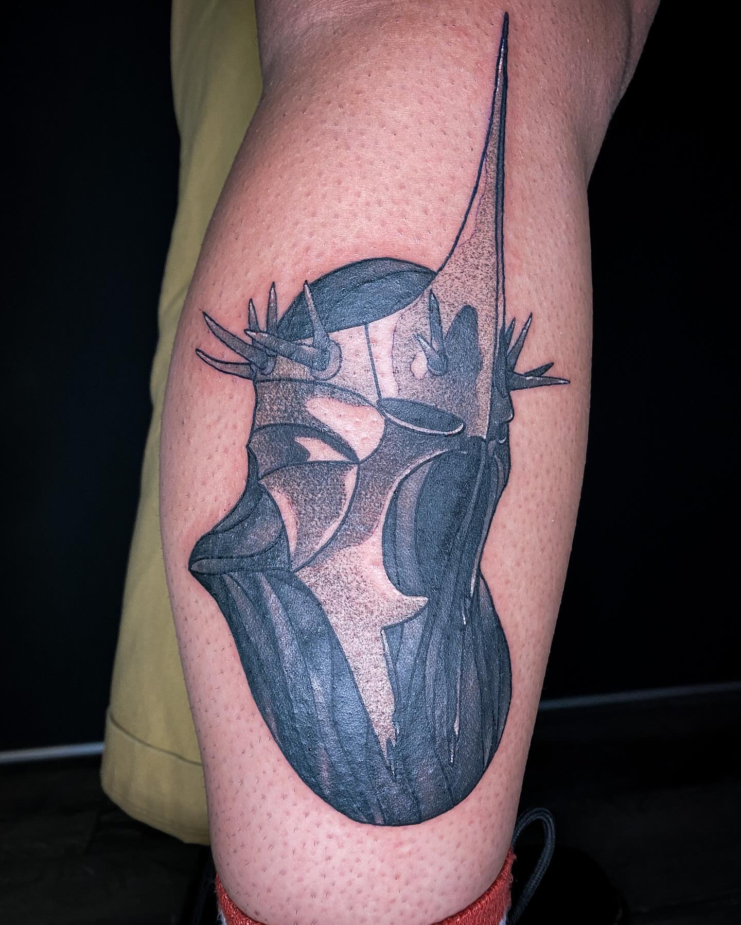 Tattoo by @dilloneavestattoo — geometric