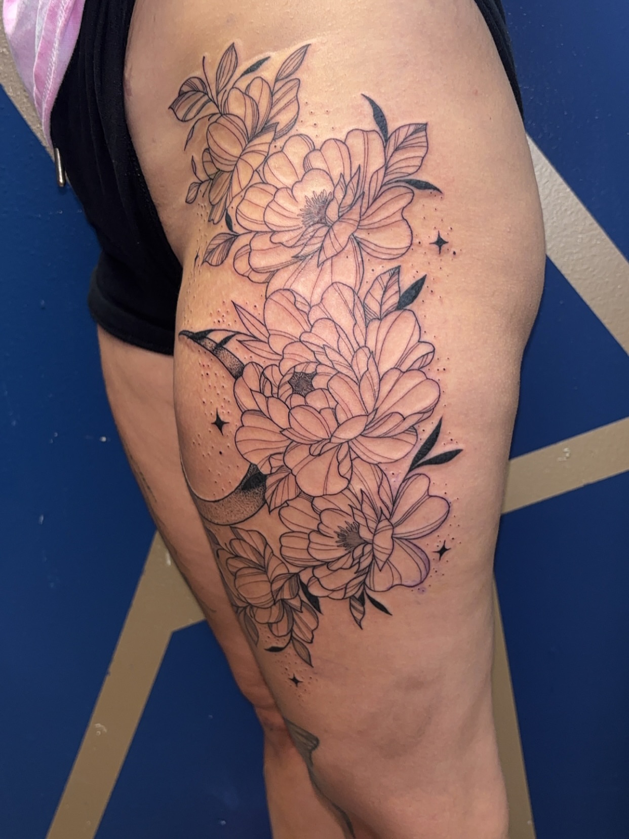 Floral bouquet dotwork tattoo on the thigh by ✨Cyerra Lynne✨