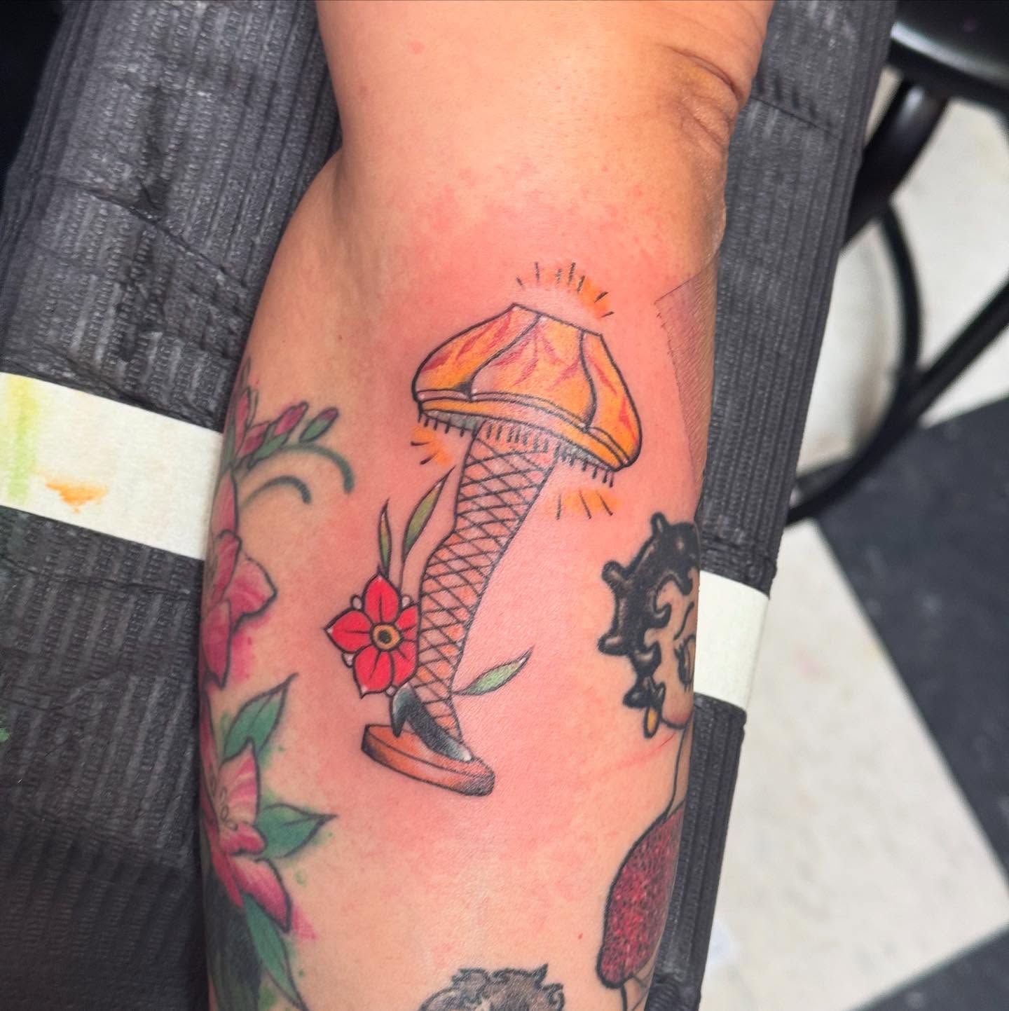 Tattoo by @angeltiburona — american_traditional, dotwork