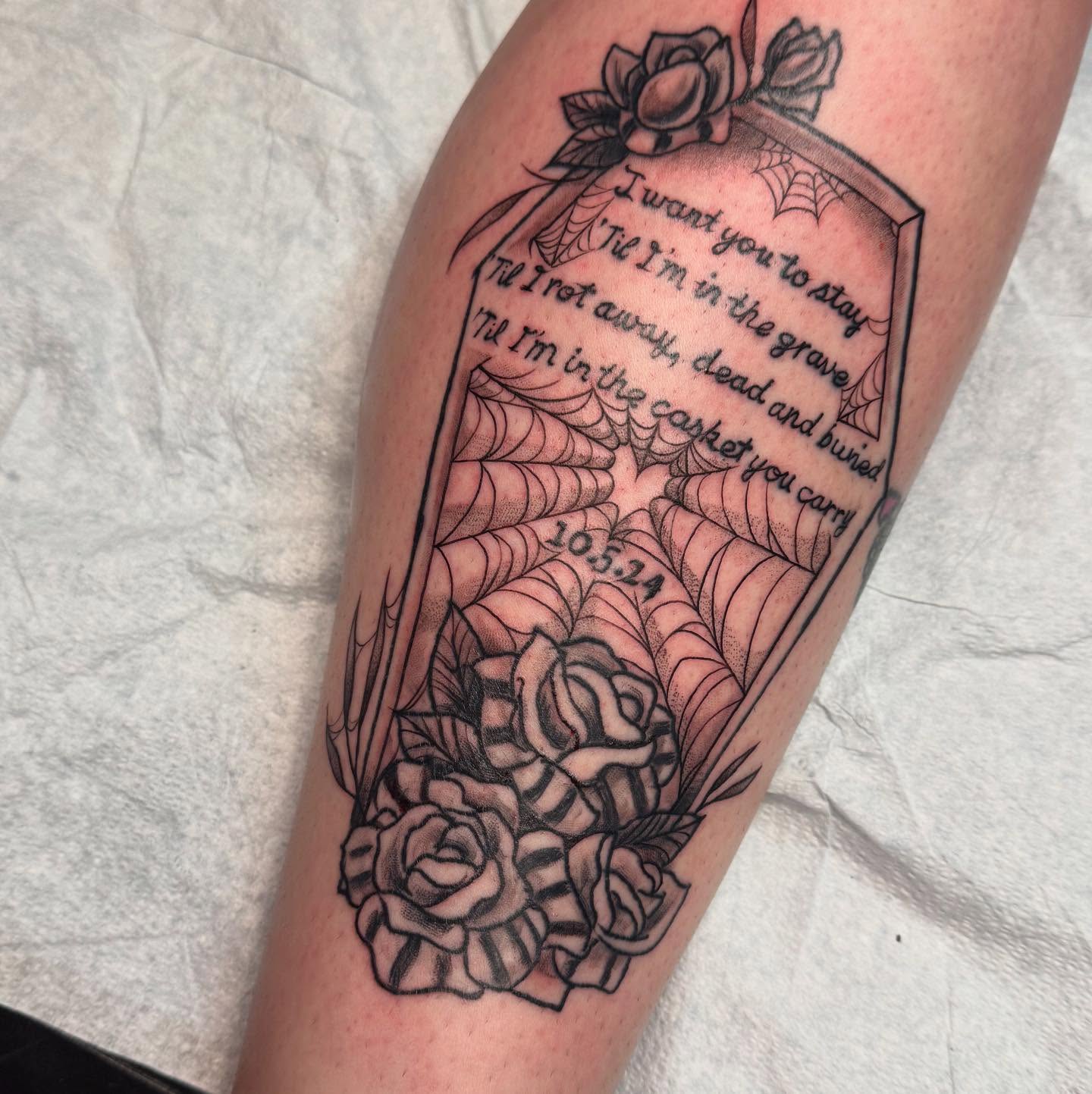 Tattoo by @angeltiburona — black_and_grey