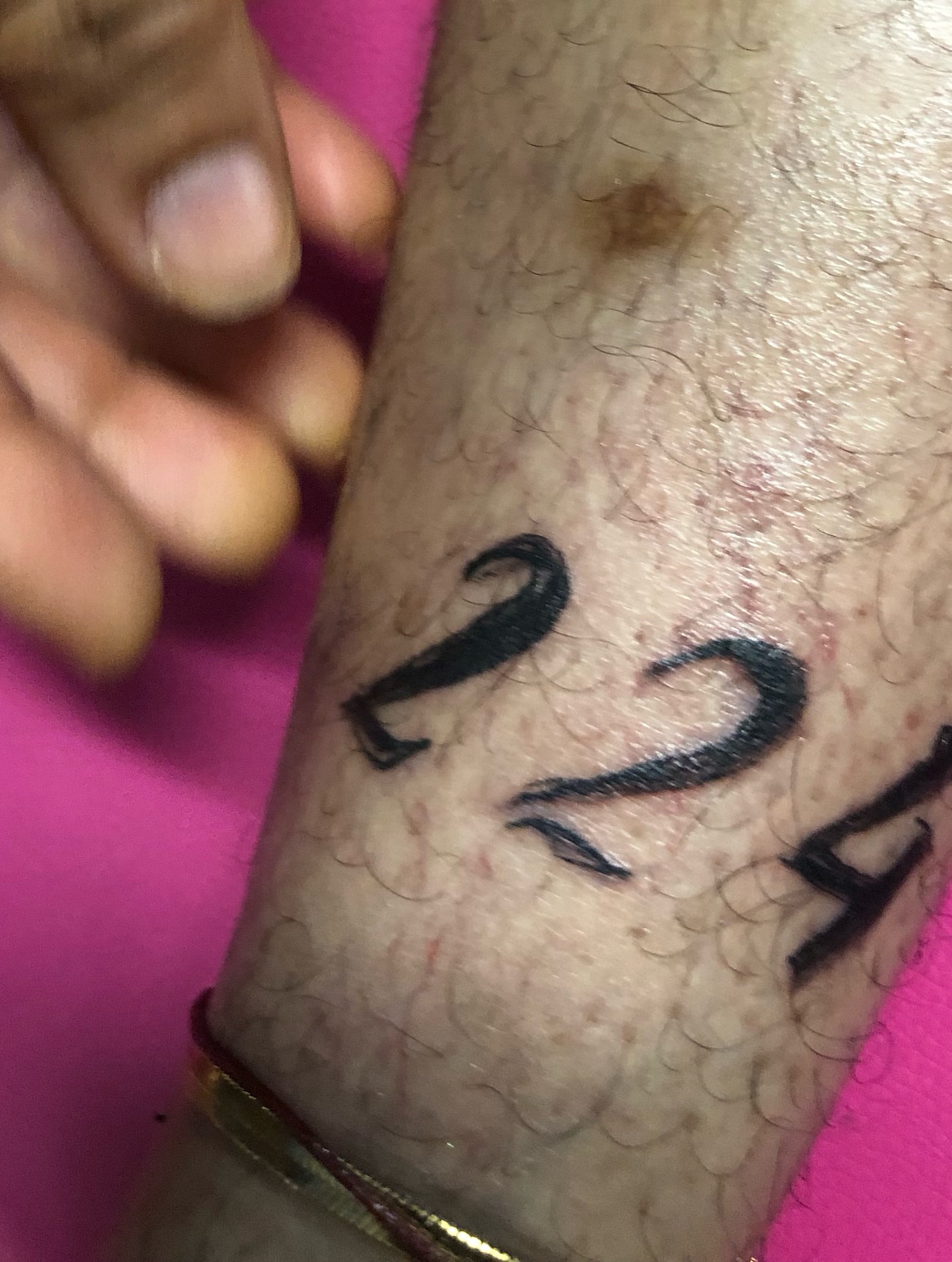 Number 22 lettering script tattoo on the forearm by 💜✨🥀⚡🔮ヘンドリックスの家 🖤👁🤘🏽🔥, Irvington, New Jersey