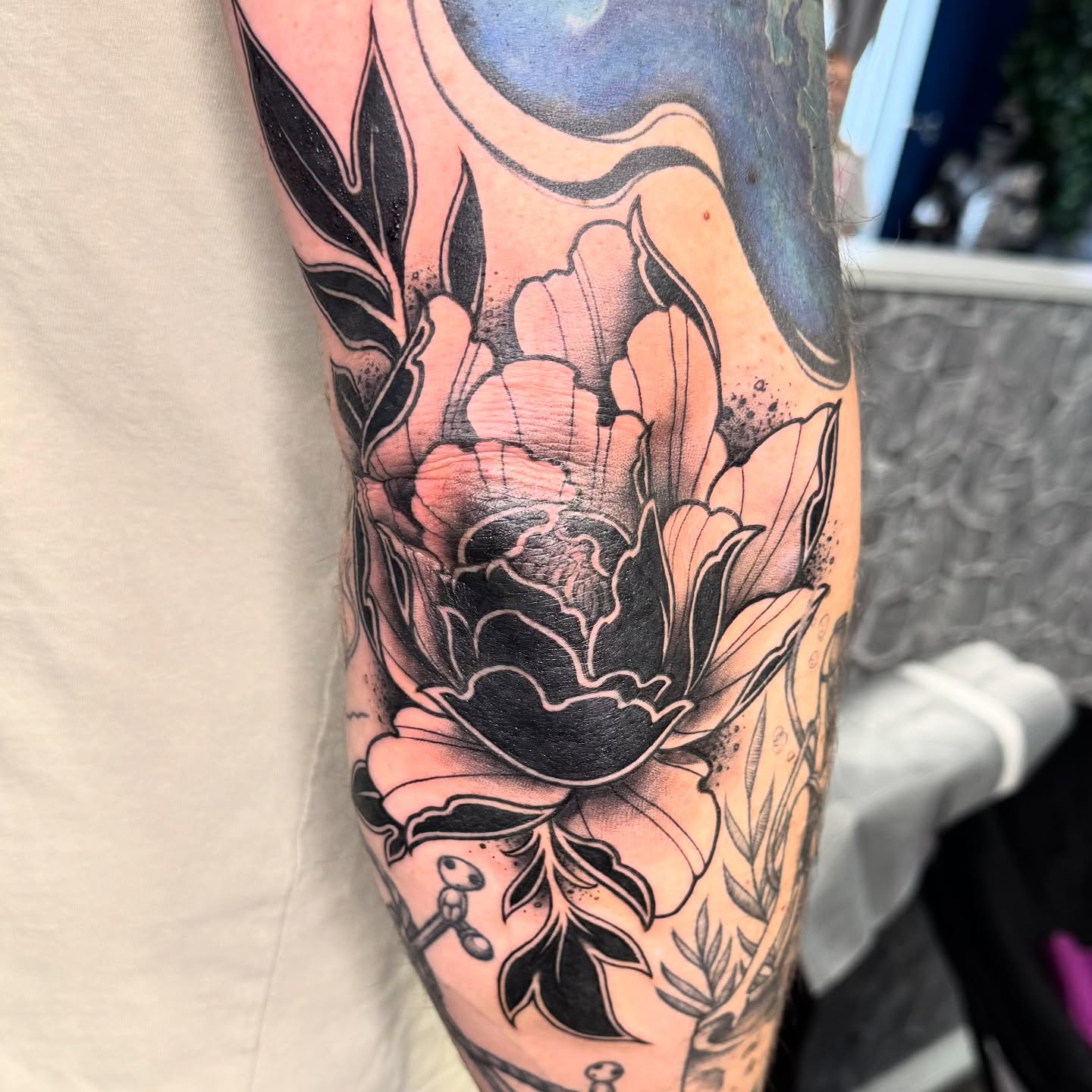 Tattoo by @zombriii — american_traditional