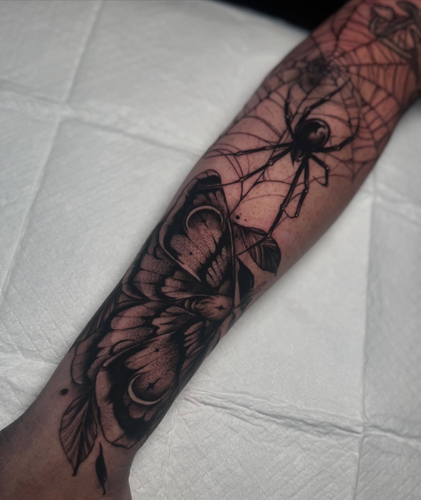 Tattoo by @cassangelotattoo — dotwork, black_and_grey