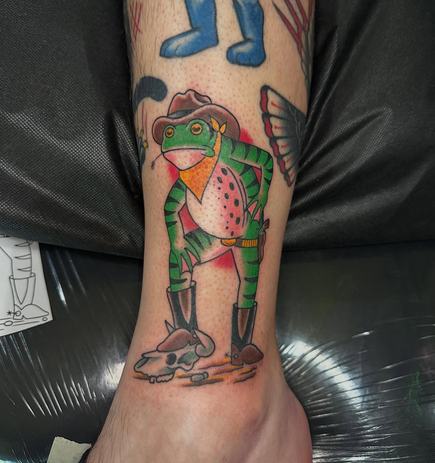 Tattoo by @gravestattooer — american_traditional