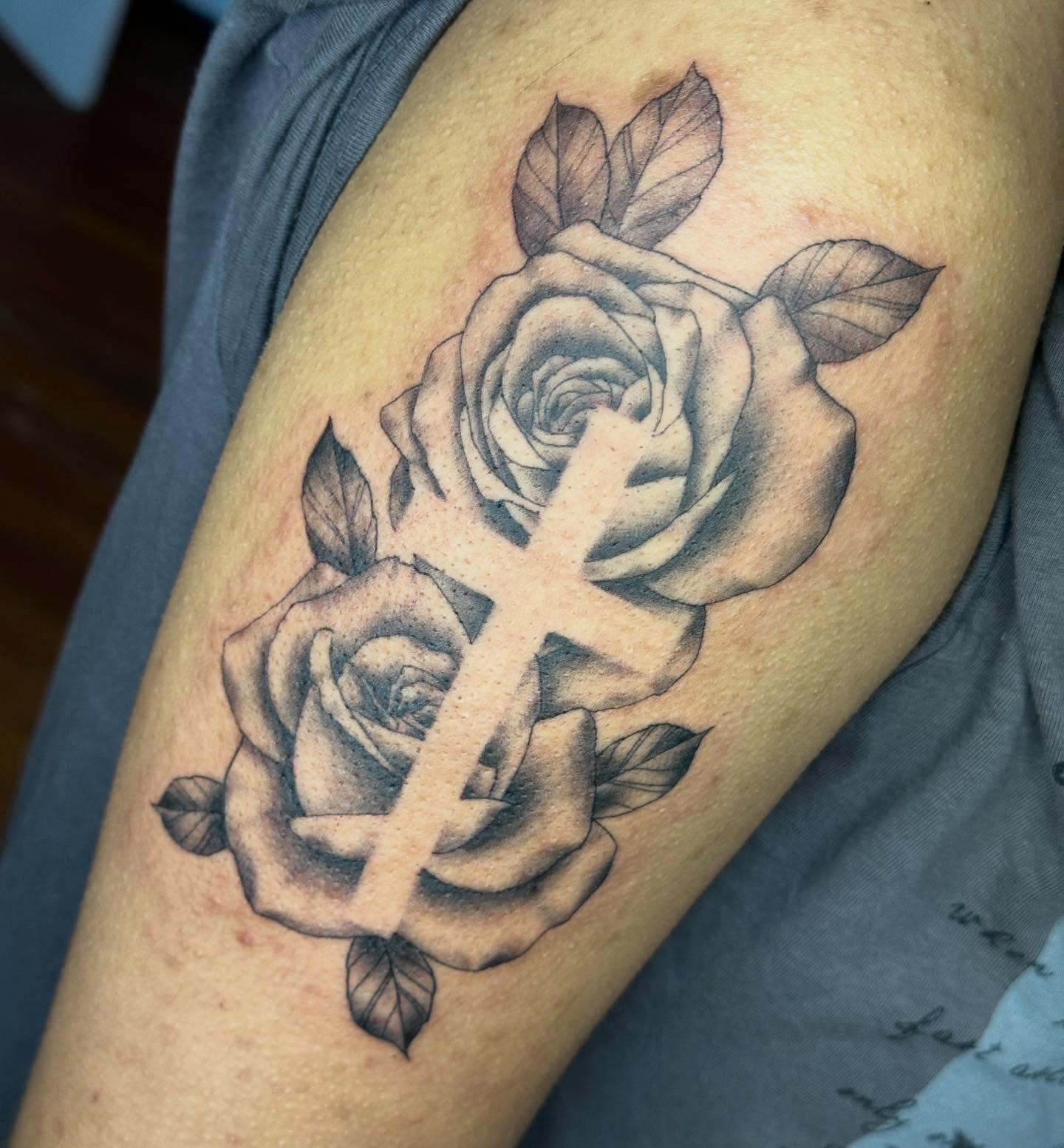 Tattoo by @salcustomtattoo — black_and_grey, realism