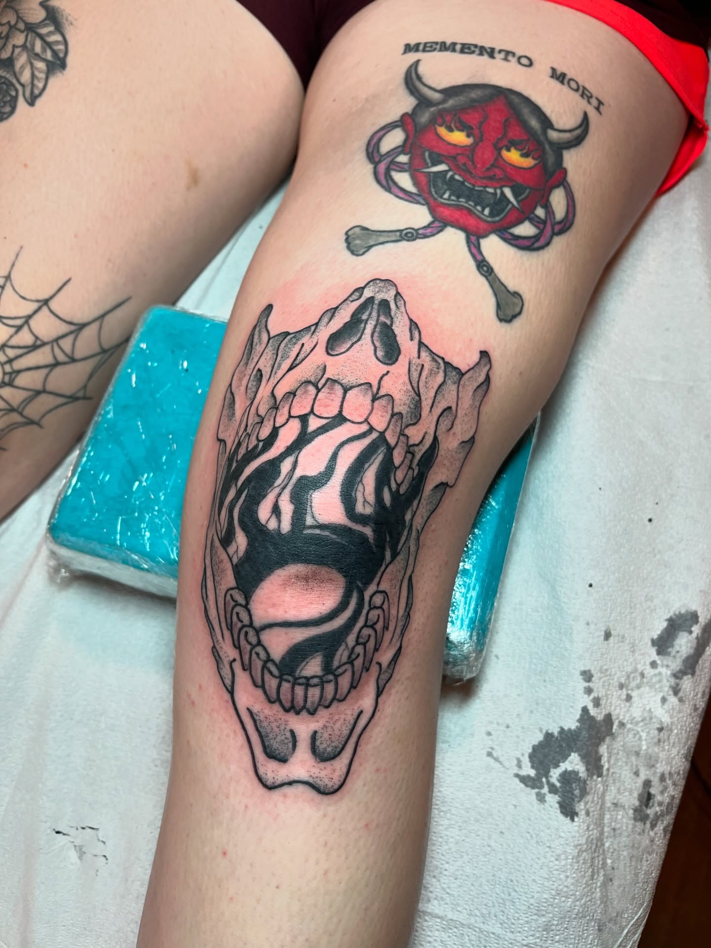 Tattoo by @zacharyiangarden — black_and_grey