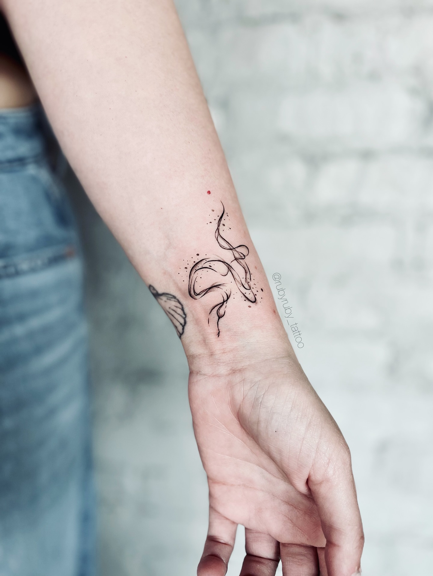Tattoo by @rubyruby_tattoo — dotwork