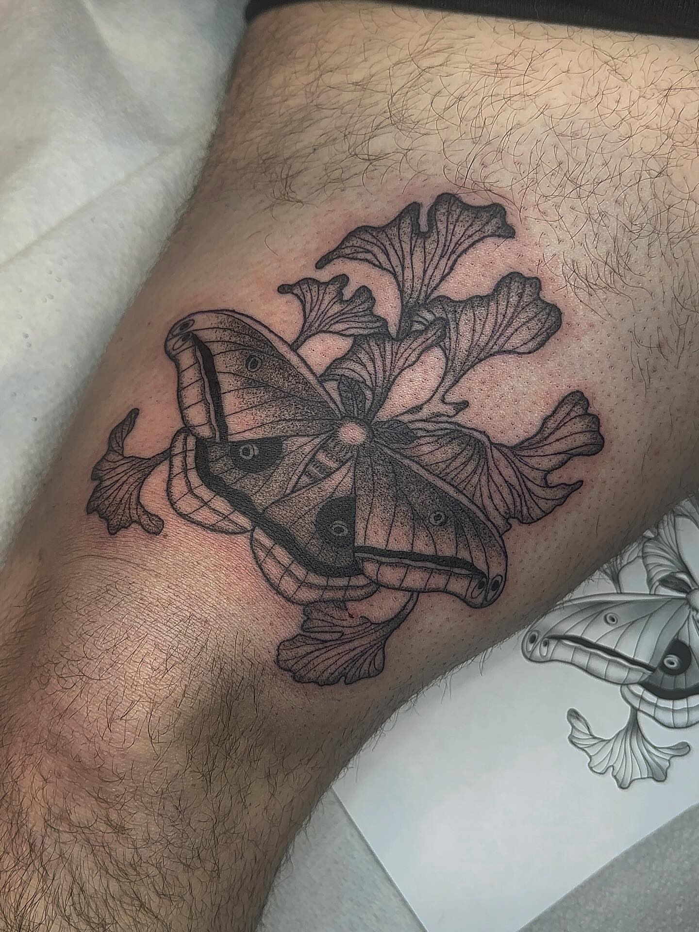 Tattoo by @savannahleetattoos — black_and_grey