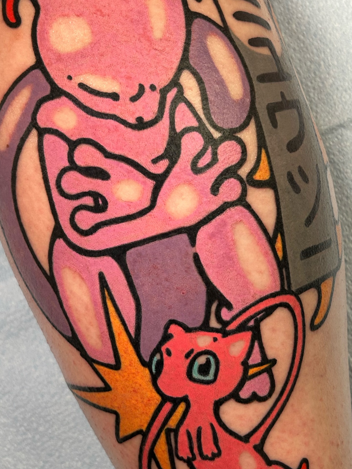 Pregnant figure with cat new school tattoo on the upper arm by 匚卂ㄒ乙丨ㄥㄥ卂