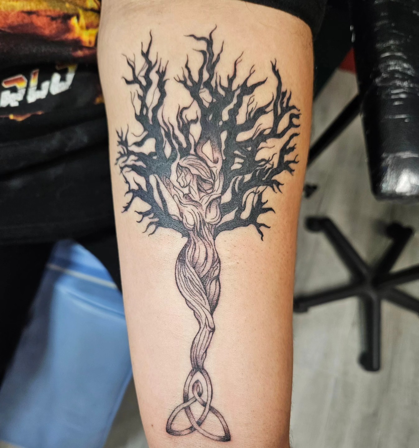 Tree of life black and grey tattoo on the forearm by Ari🖤
