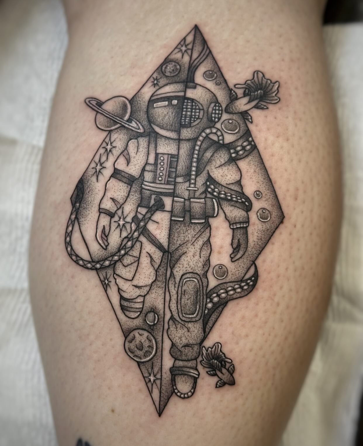 Astronaut with planets dotwork tattoo on the thigh by 𓍊𓋼 Joana Diane Tattoos 𓋼𓍊