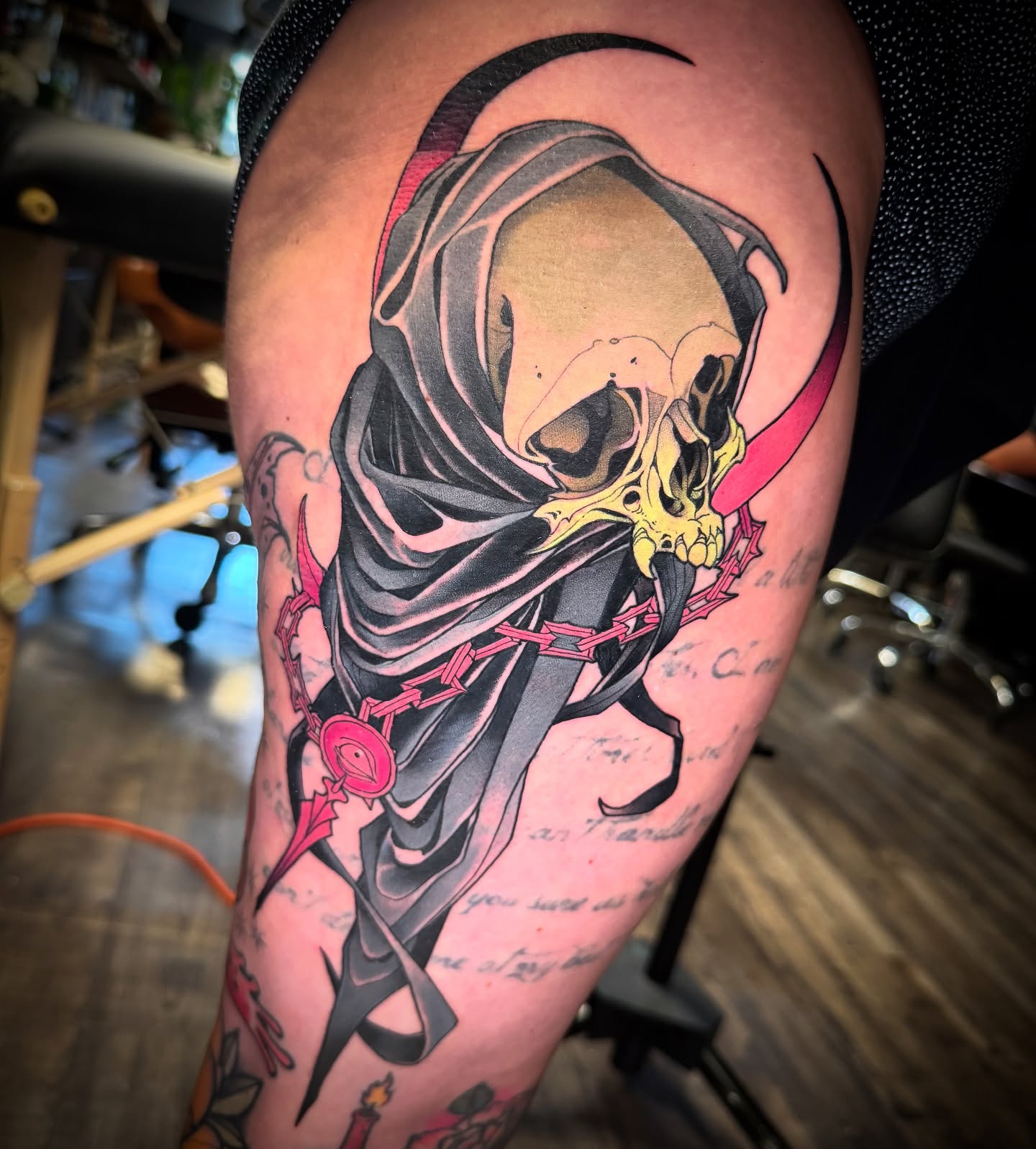 Grim reaper neo-traditional tattoo on the thigh by Emmanuel Mendoza